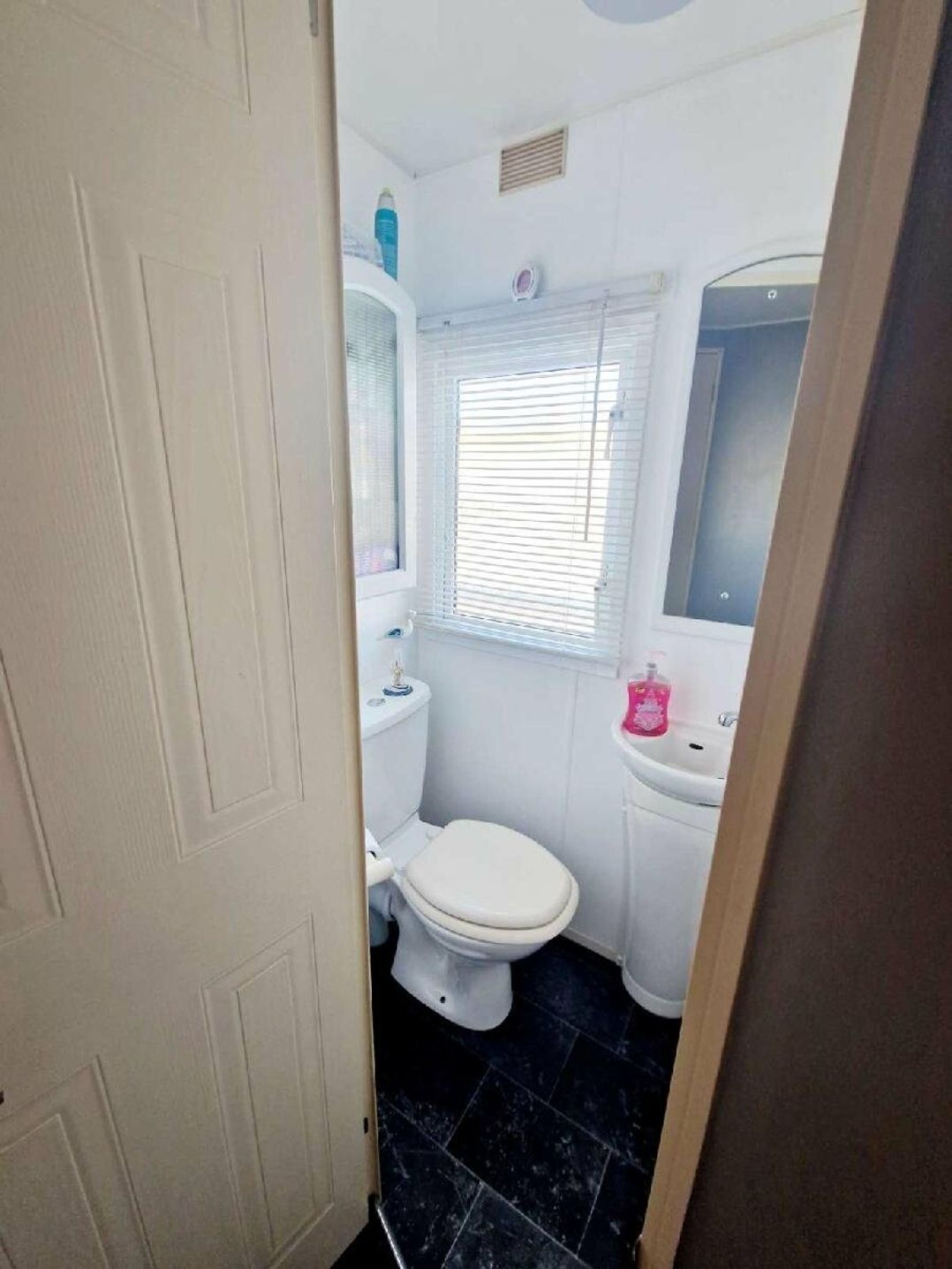 Golden Palm Resort - Holiday Accommodation 16787