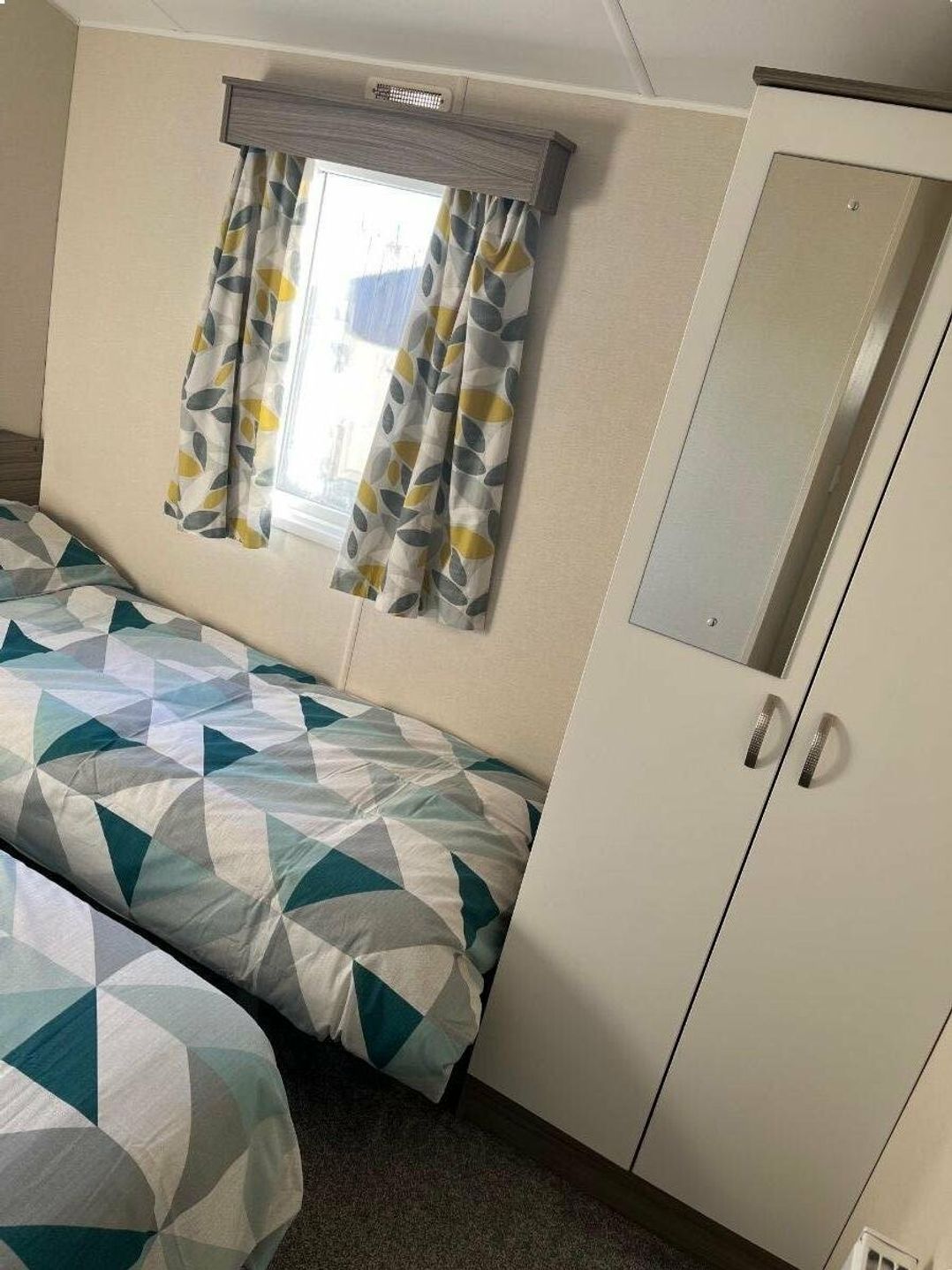 Golden Gate Holiday Centre - Holiday Accommodation 17123