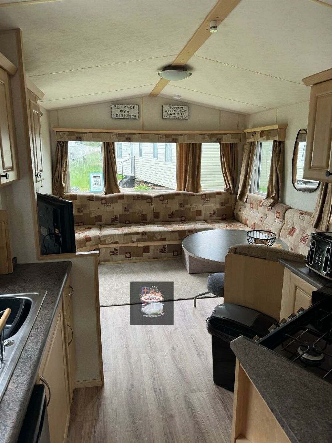 Happy Days Leisure - Holiday Accommodation 17366