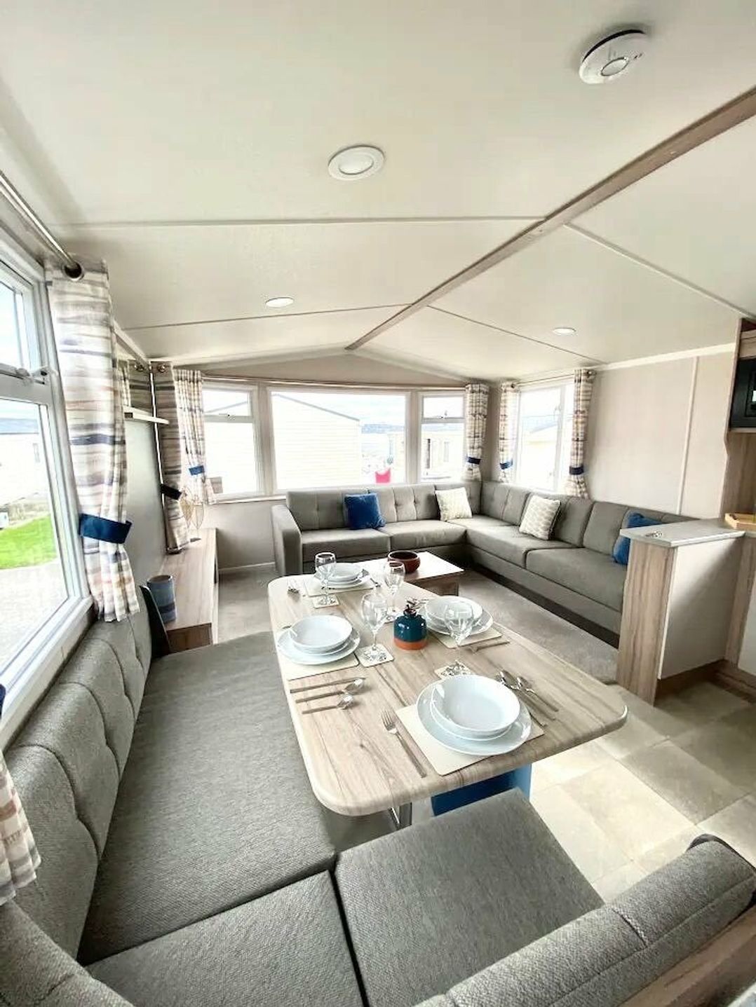 Trecco Bay - Holiday Accommodation 17508