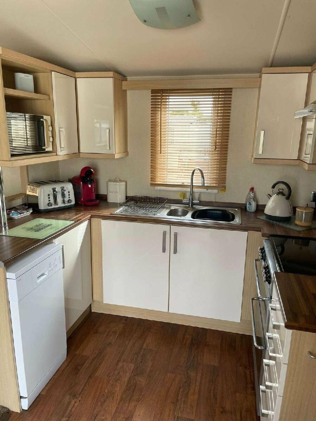 Hoburne Cotswolds - Holiday Accommodation 17850