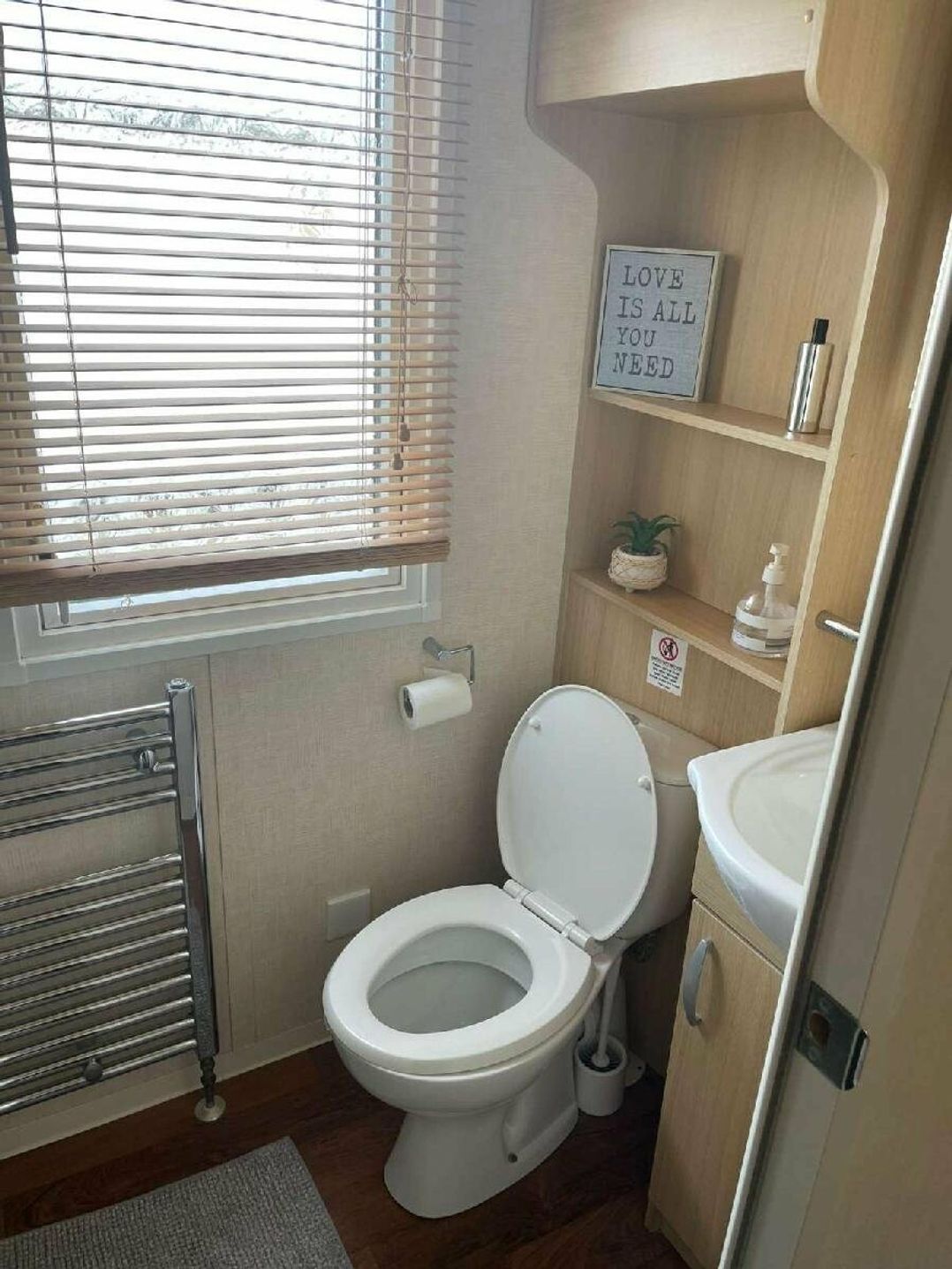 Hoburne Cotswolds - Holiday Accommodation 17850