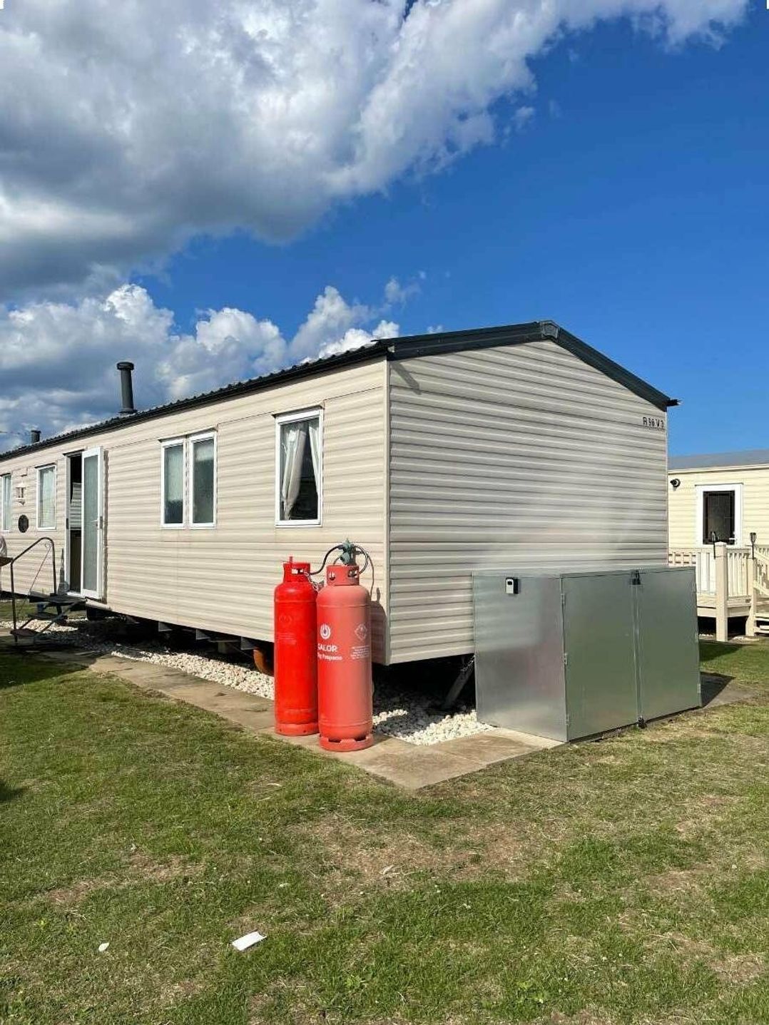 Coral Beach - Holiday Accommodation 18129