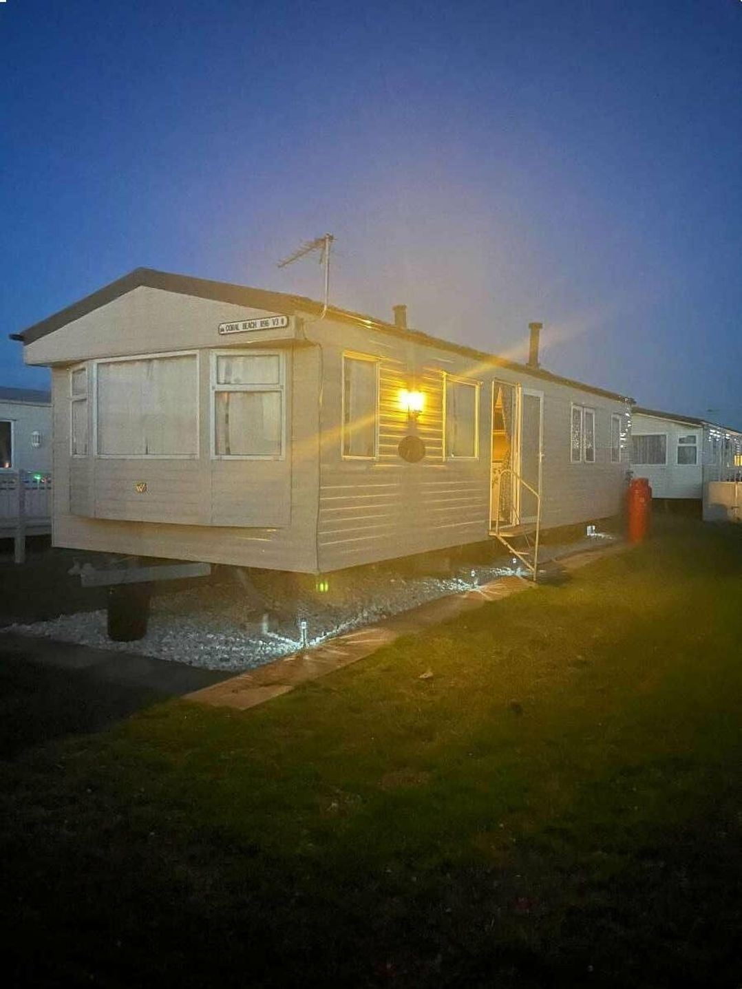 Coral Beach - Holiday Accommodation 18129