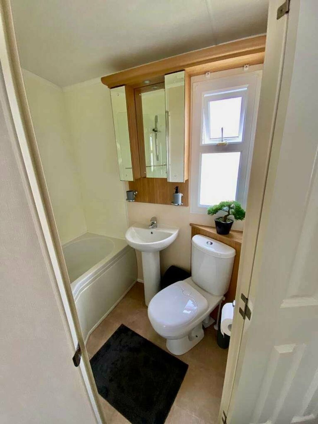 Brynowen Holiday Park - Holiday Accommodation 18168