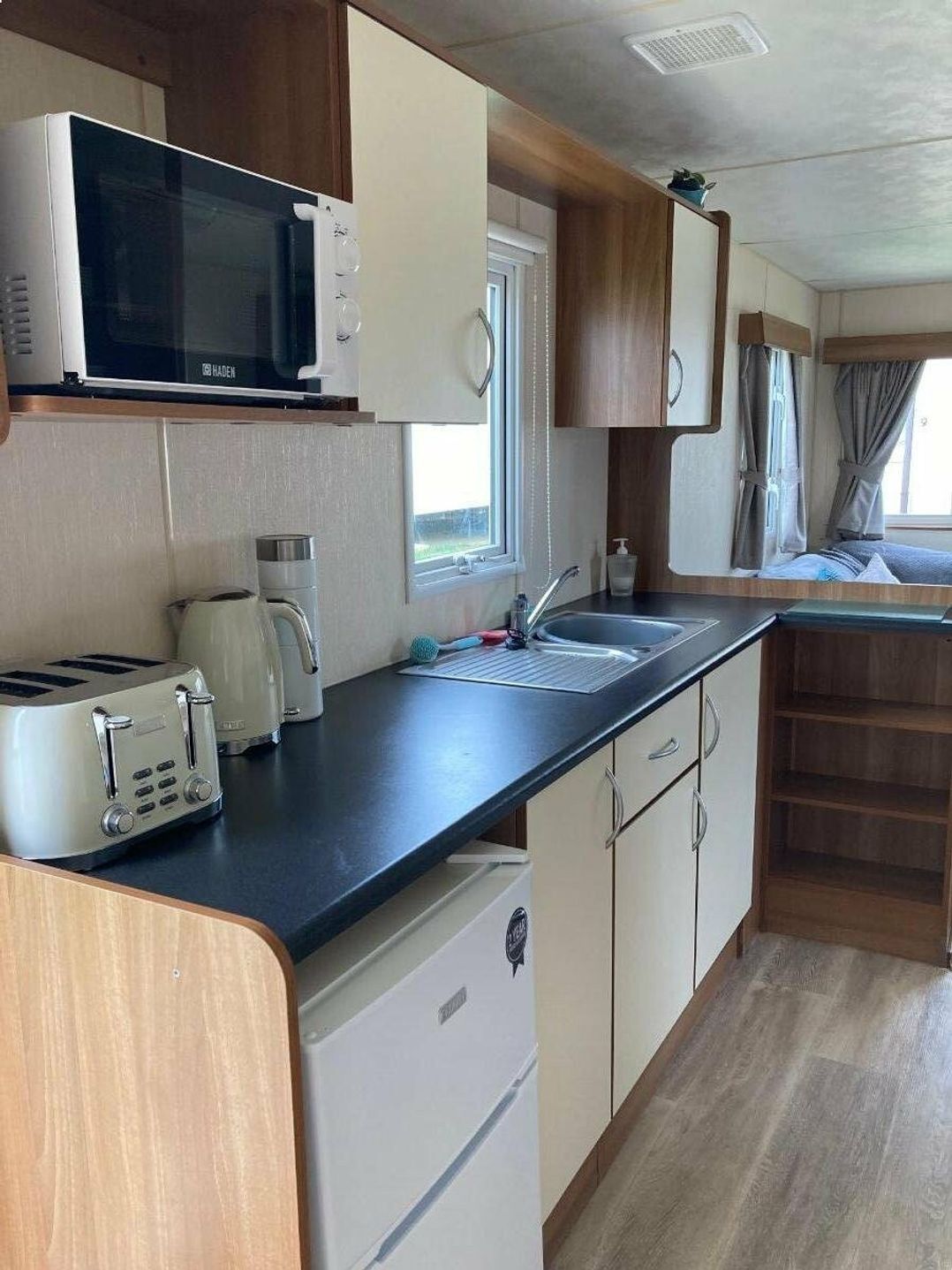 Cayton Bay Caravan Park - Holiday Accommodation 18183