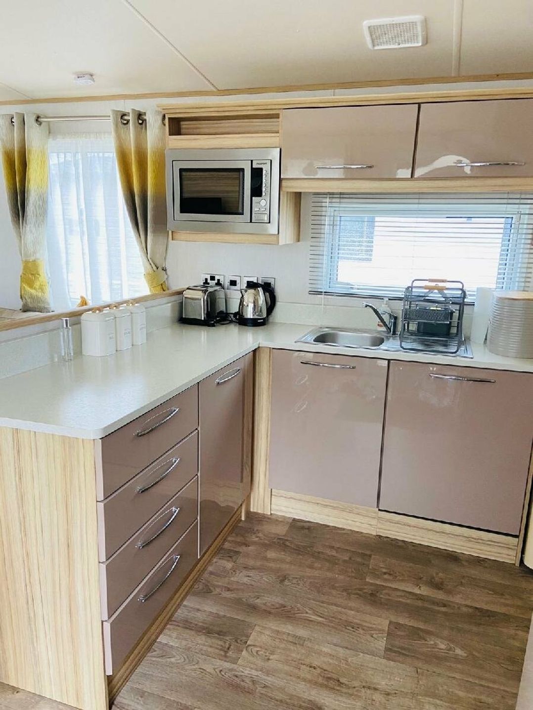 Hopton Holiday Village - Holiday Accommodation 18341