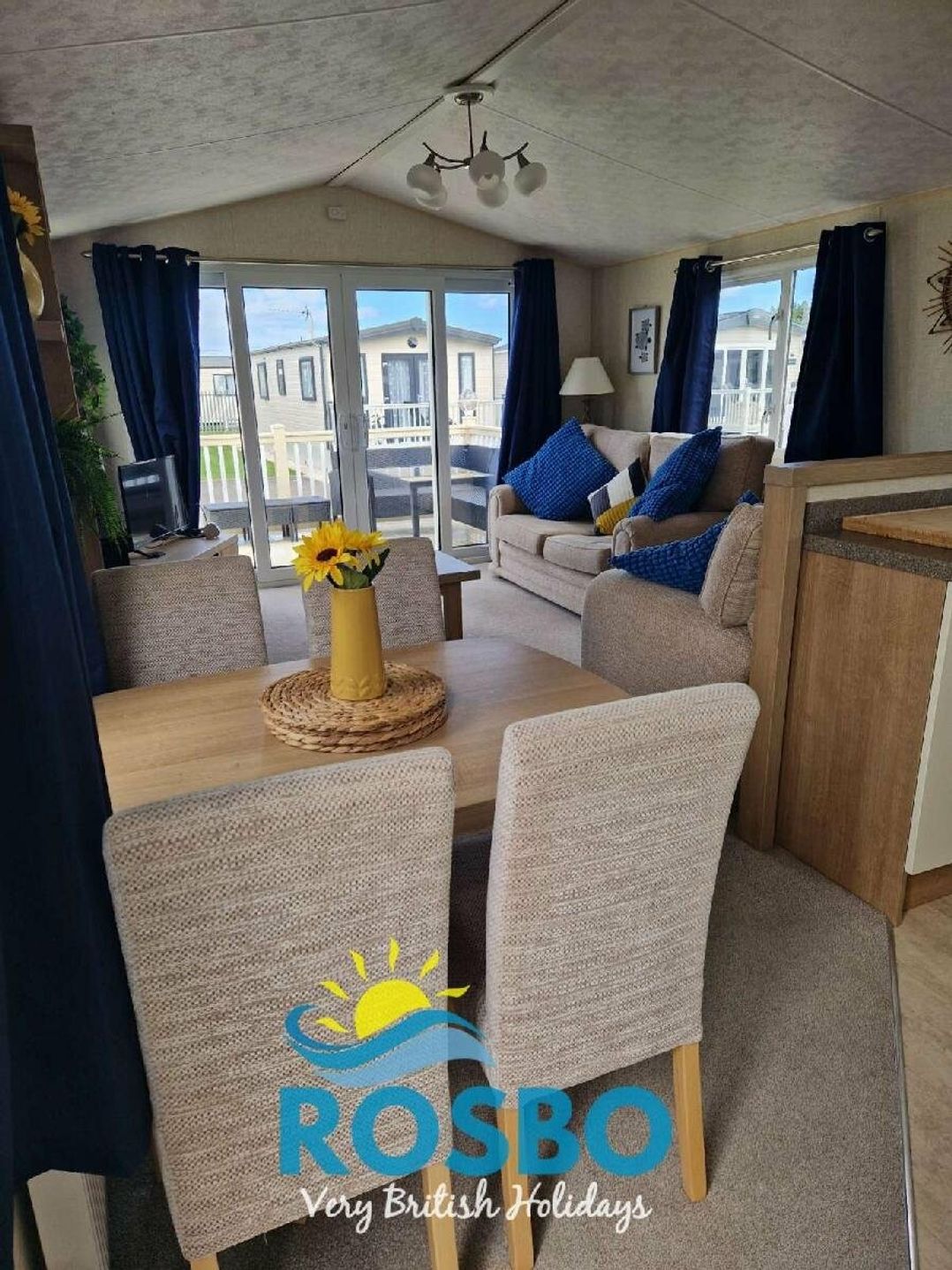 Golden Palm Resort - Holiday Accommodation 18353