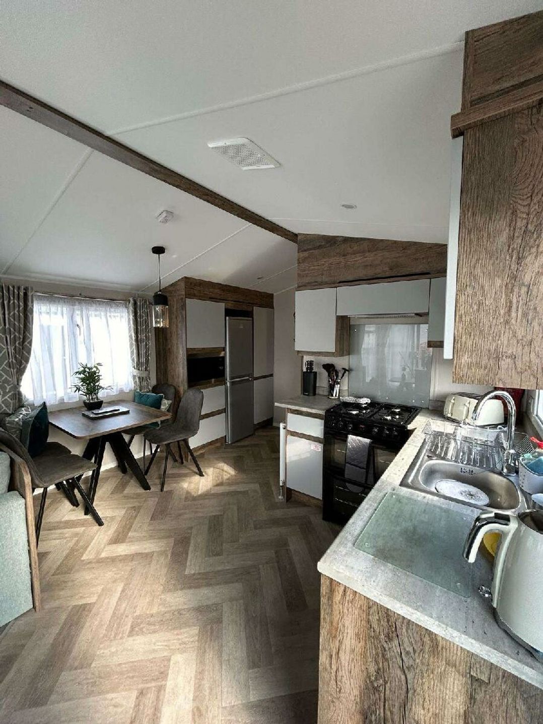 Cayton Bay Caravan Park - Holiday Accommodation 18534