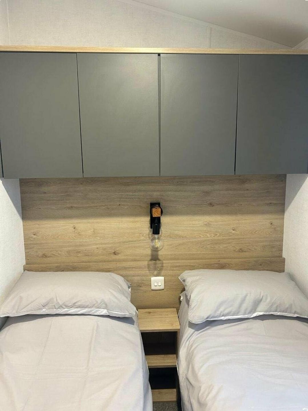 Rockley Park - Holiday Accommodation 18618