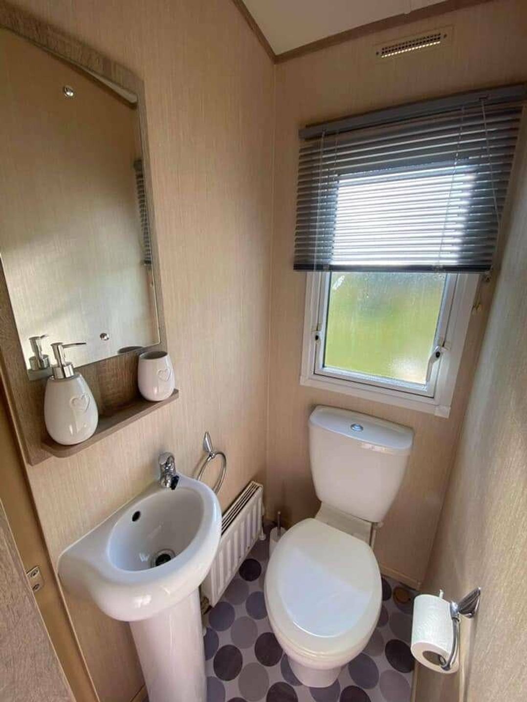 Waterside Leisure Park - Holiday Accommodation 18895