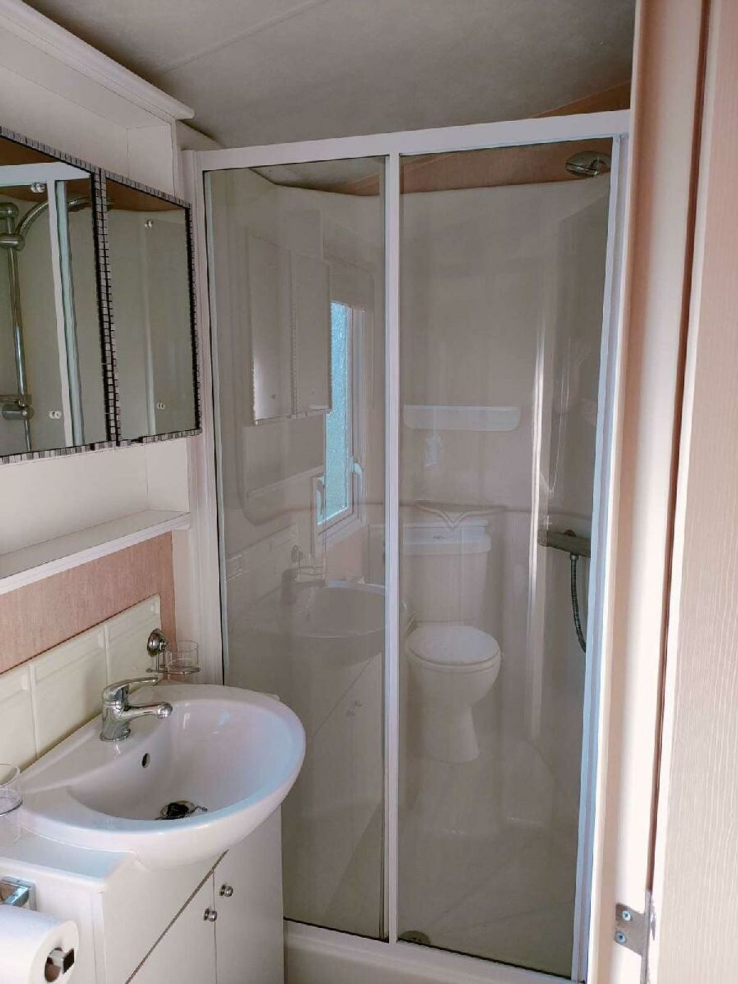 Coral Beach - Holiday Accommodation 18928