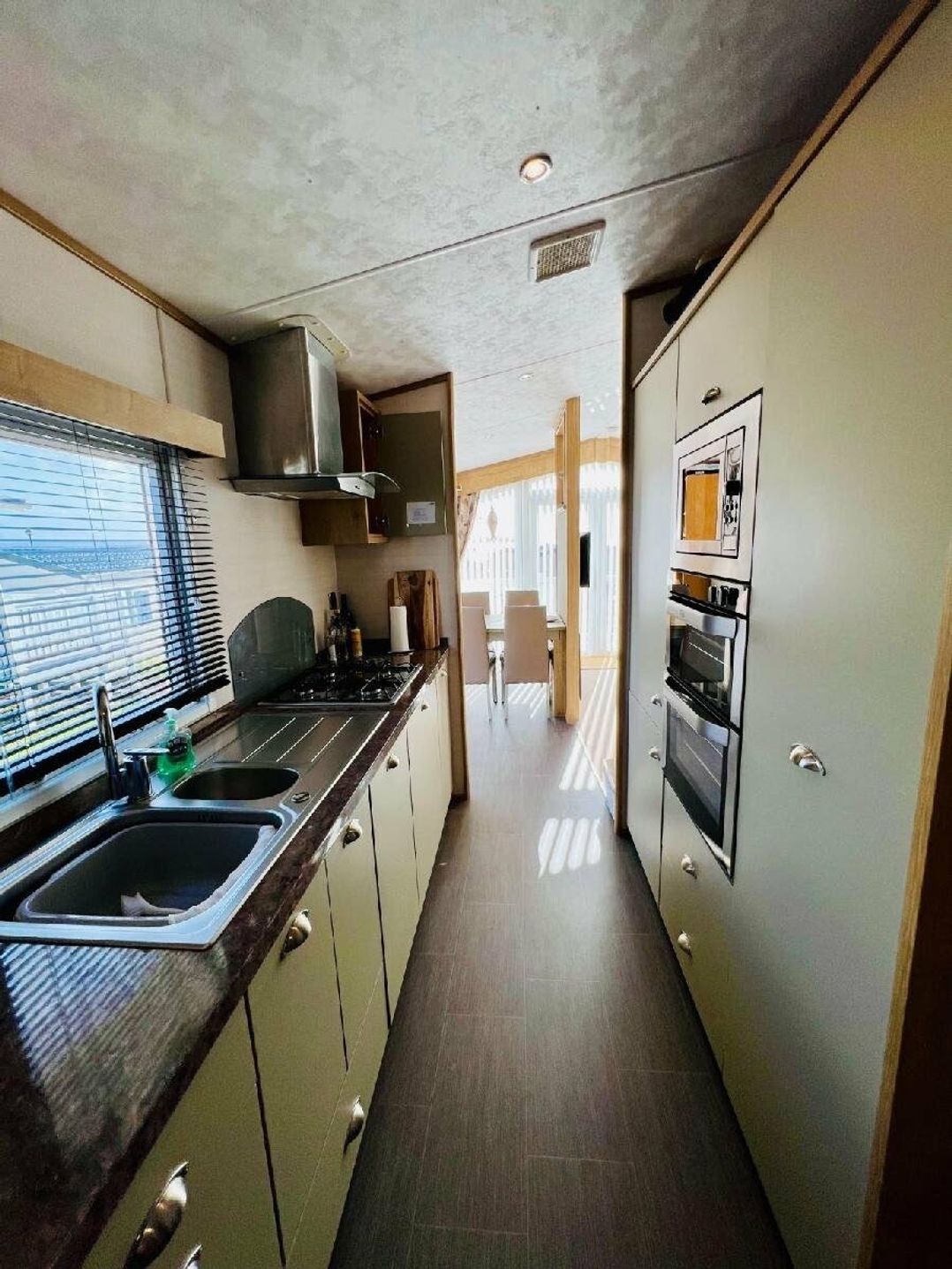 Rockley Park - Holiday Accommodation 19018