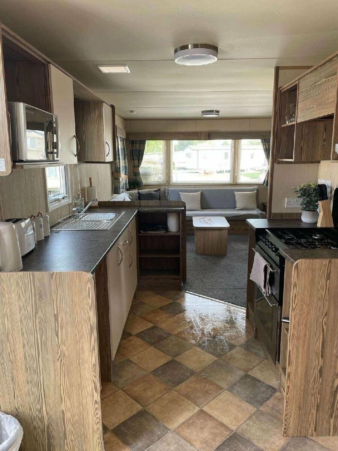 Marton Mere Holiday Village - Holiday Accommodation 19142