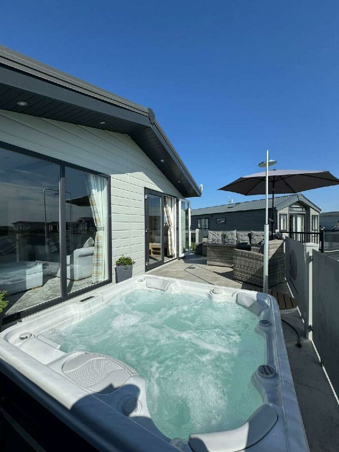 Lilac Blossom Meadow - Holiday Accommodation 19300