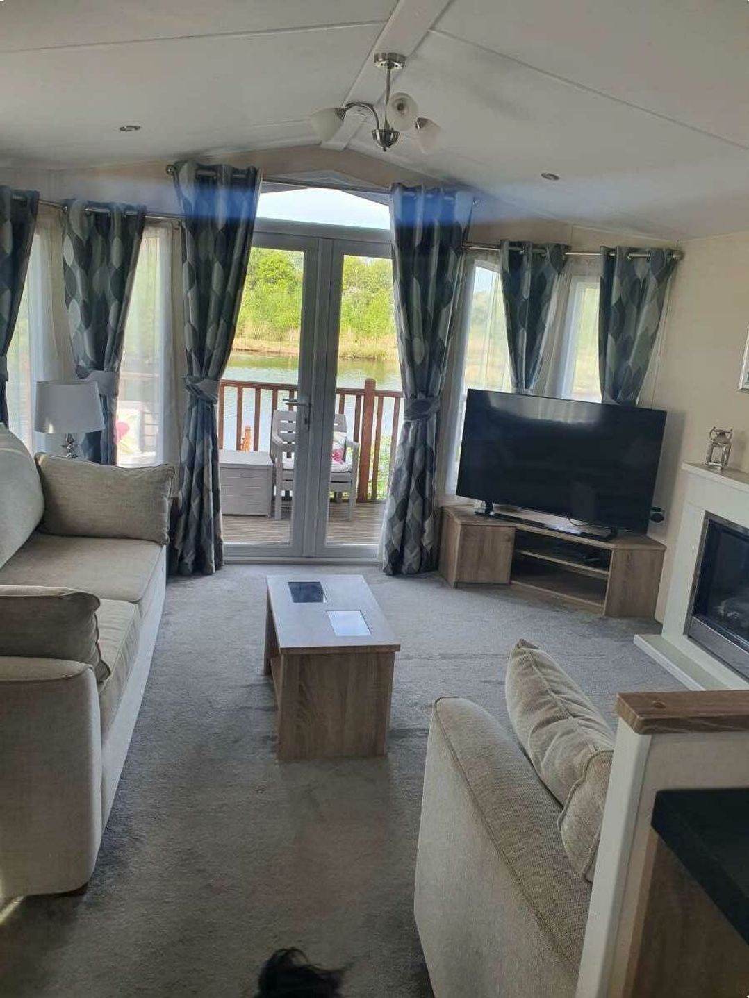 7 Lakes Country Park - Holiday Accommodation 19456