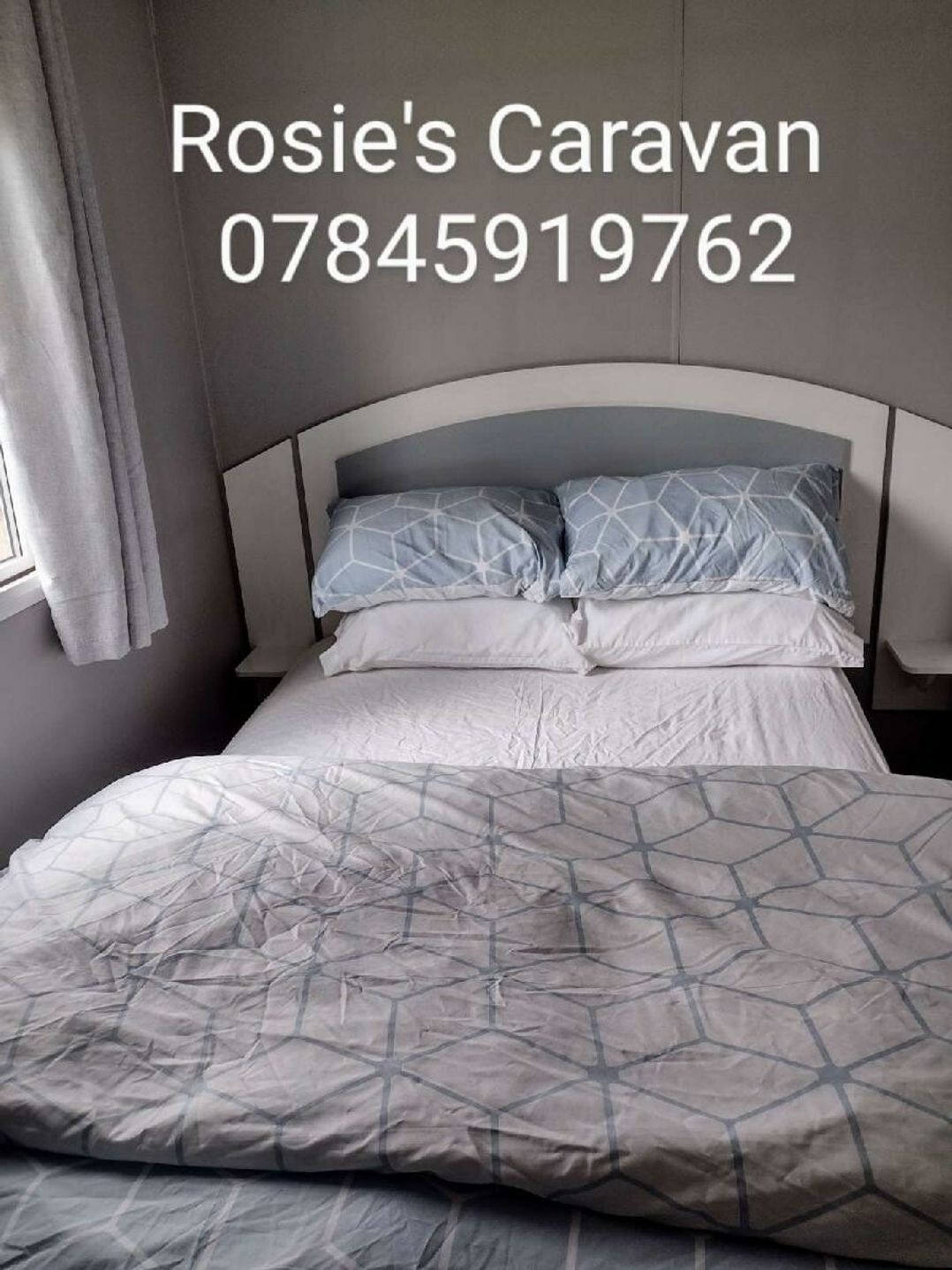 Golden Sands - Holiday Accommodation 19561