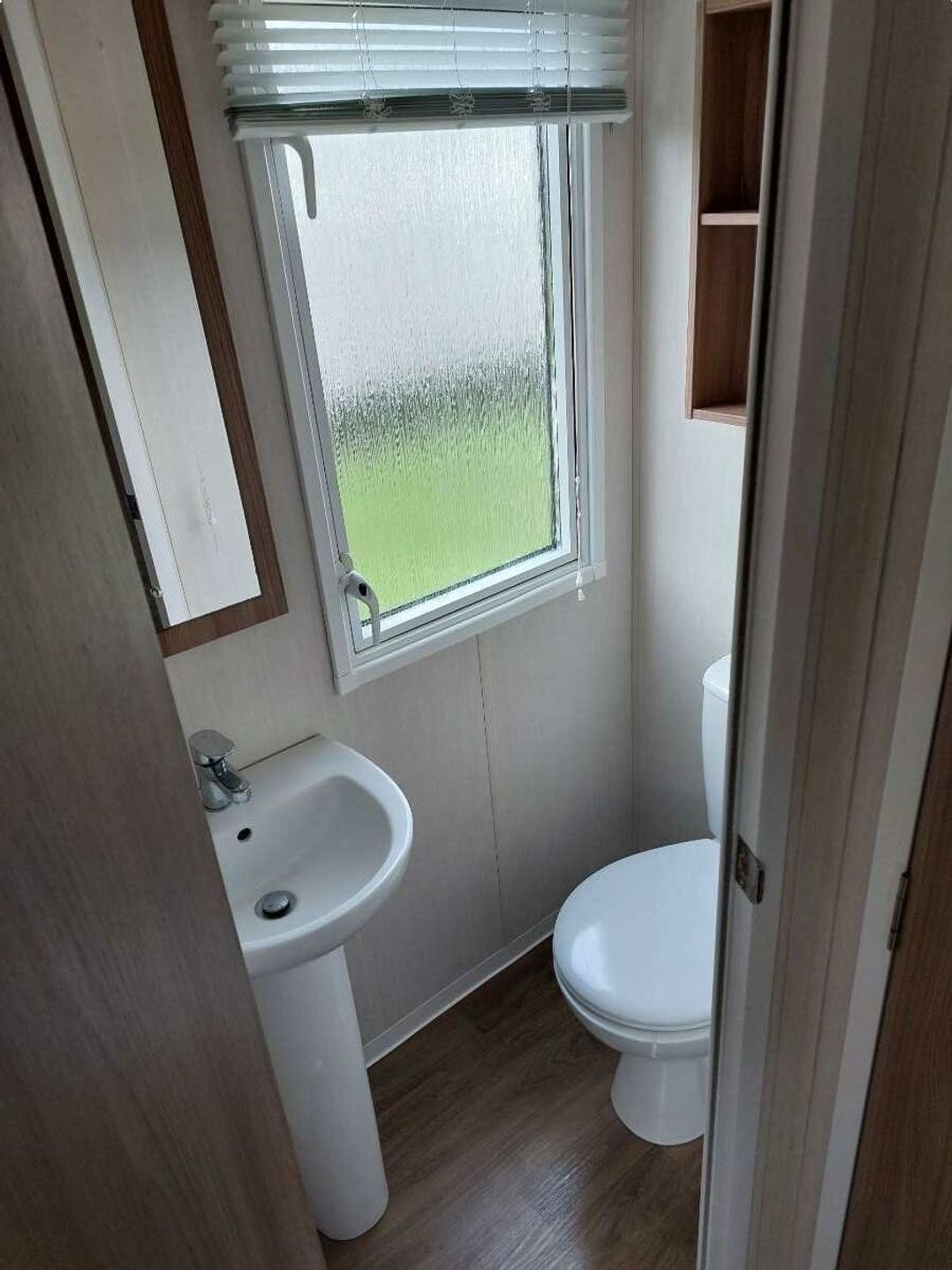 Marton Mere Holiday Village - Holiday Accommodation 20046