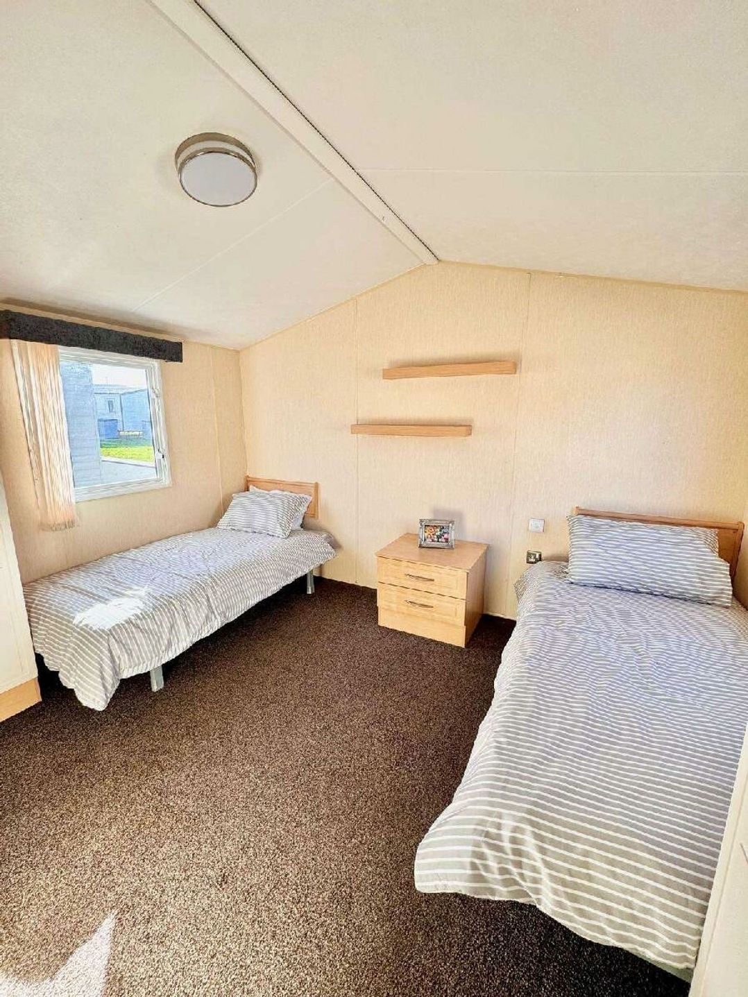Lyons Robin Hood - Holiday Accommodation 20199