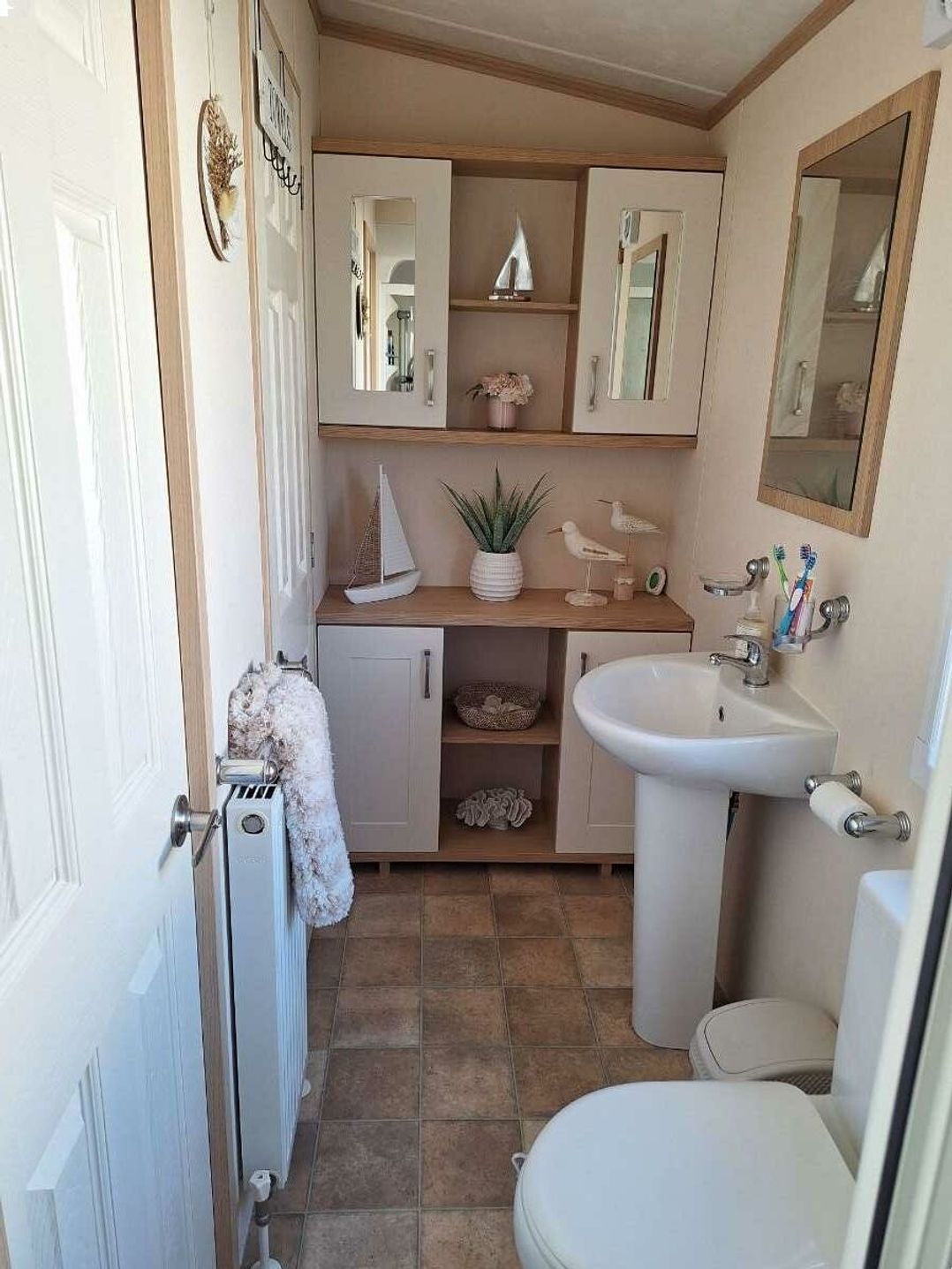 Lydstep Beach - Holiday Accommodation 20214