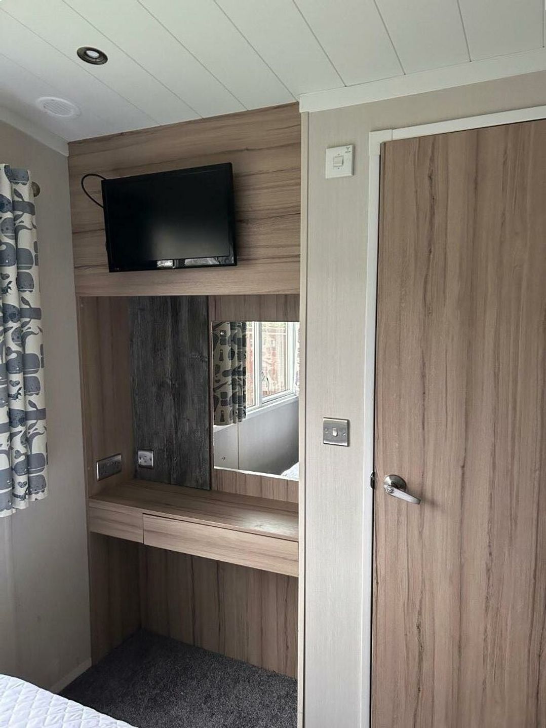 Marton Mere Holiday Village - Holiday Accommodation 20246