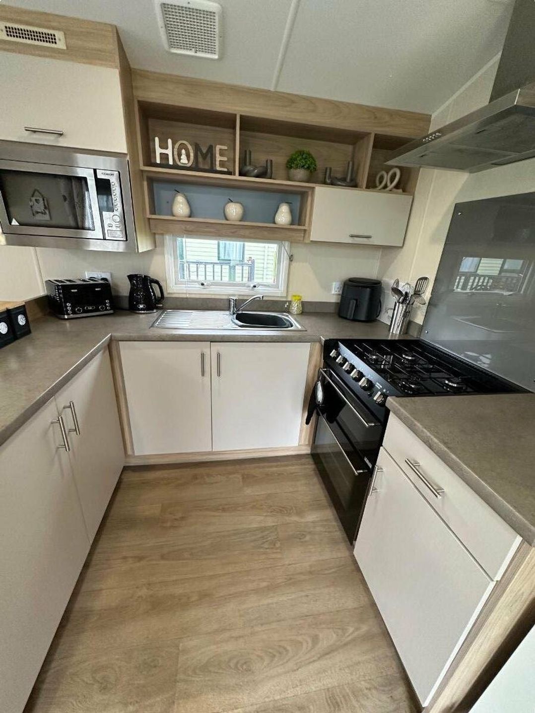 Waterside Leisure Park - Holiday Accommodation 20280