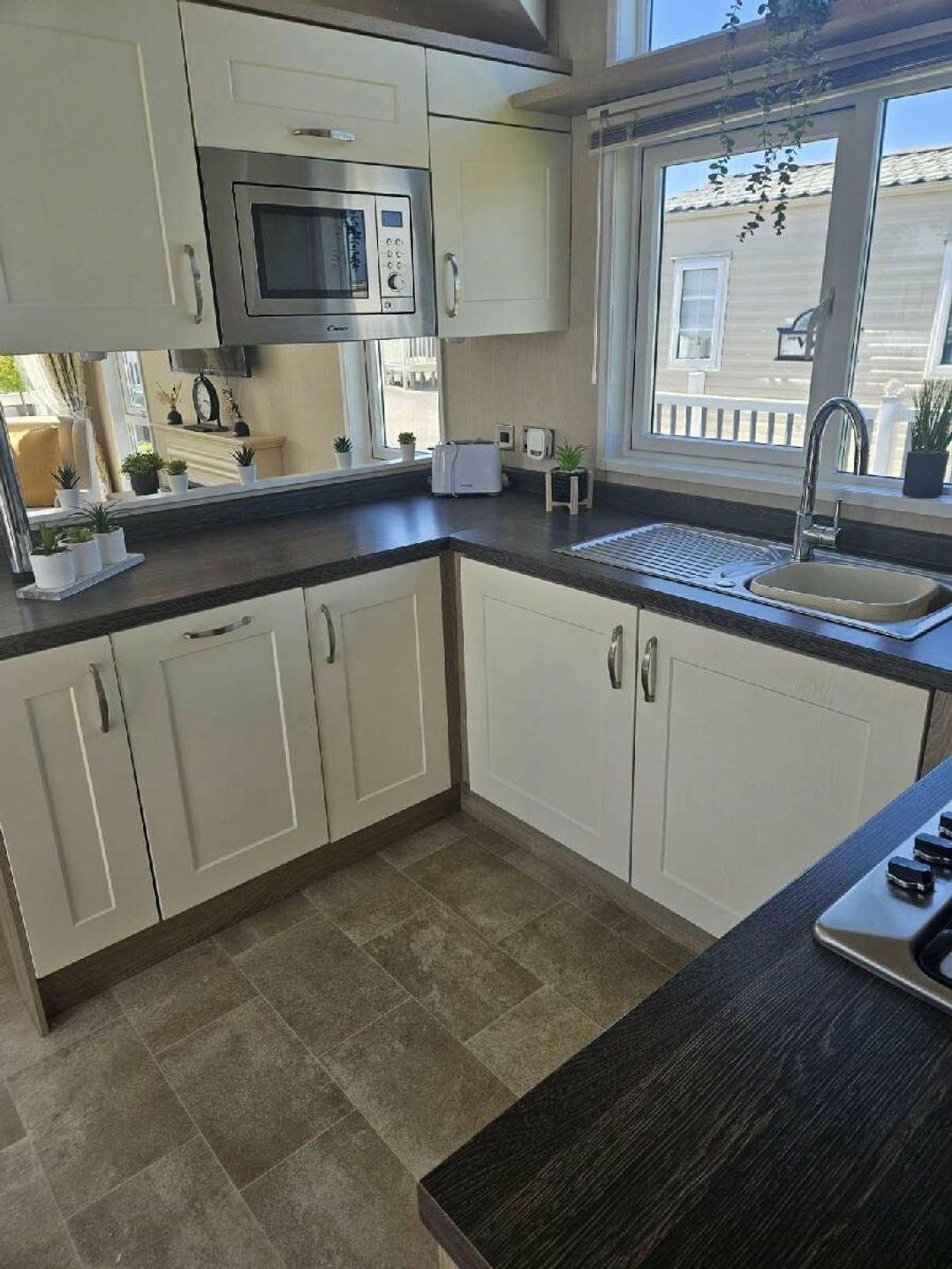 Happy Days Caravan Park - Holiday Accommodation 20333