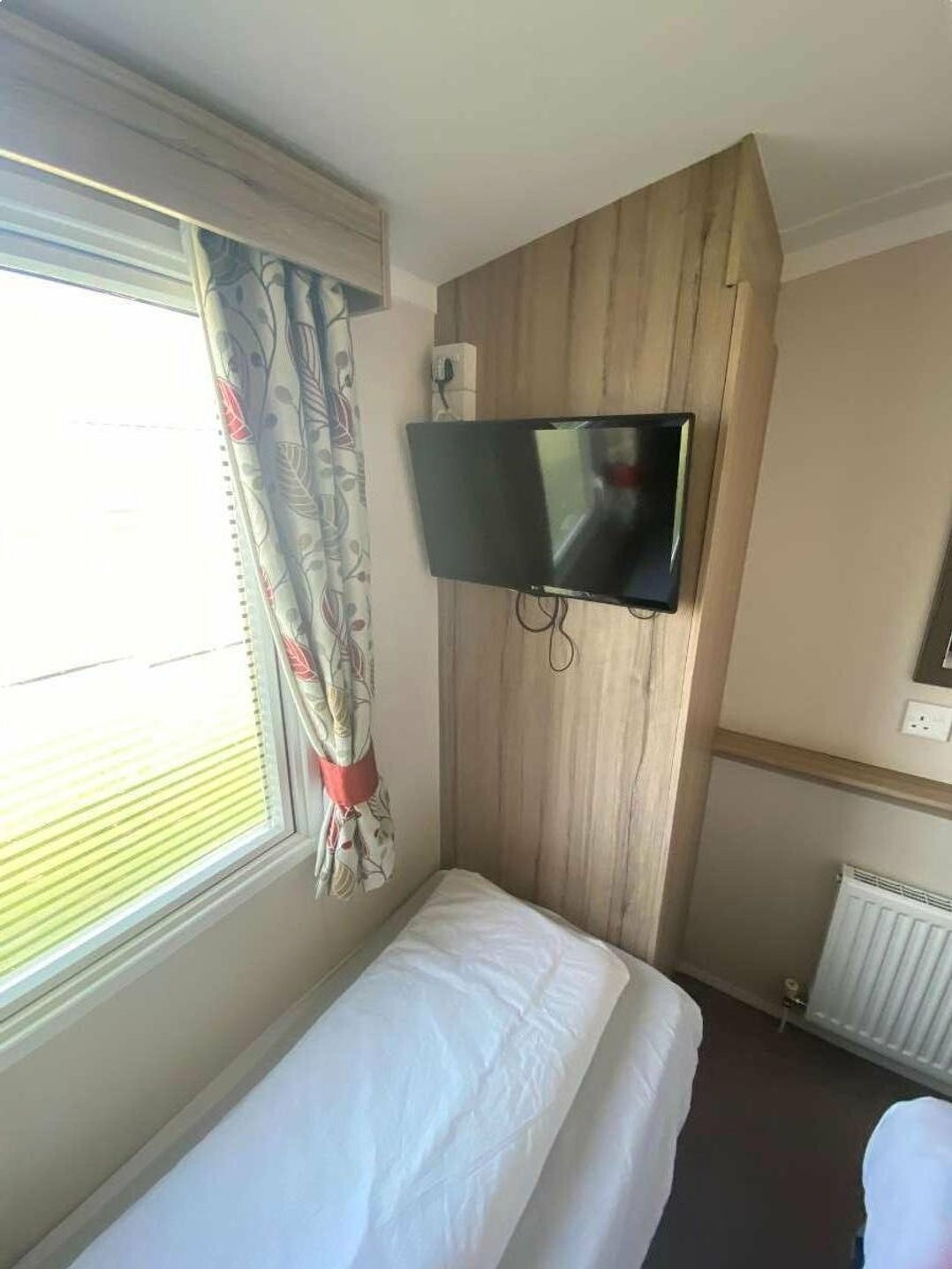 Devon Cliffs Holiday Park - Holiday Accommodation 20460