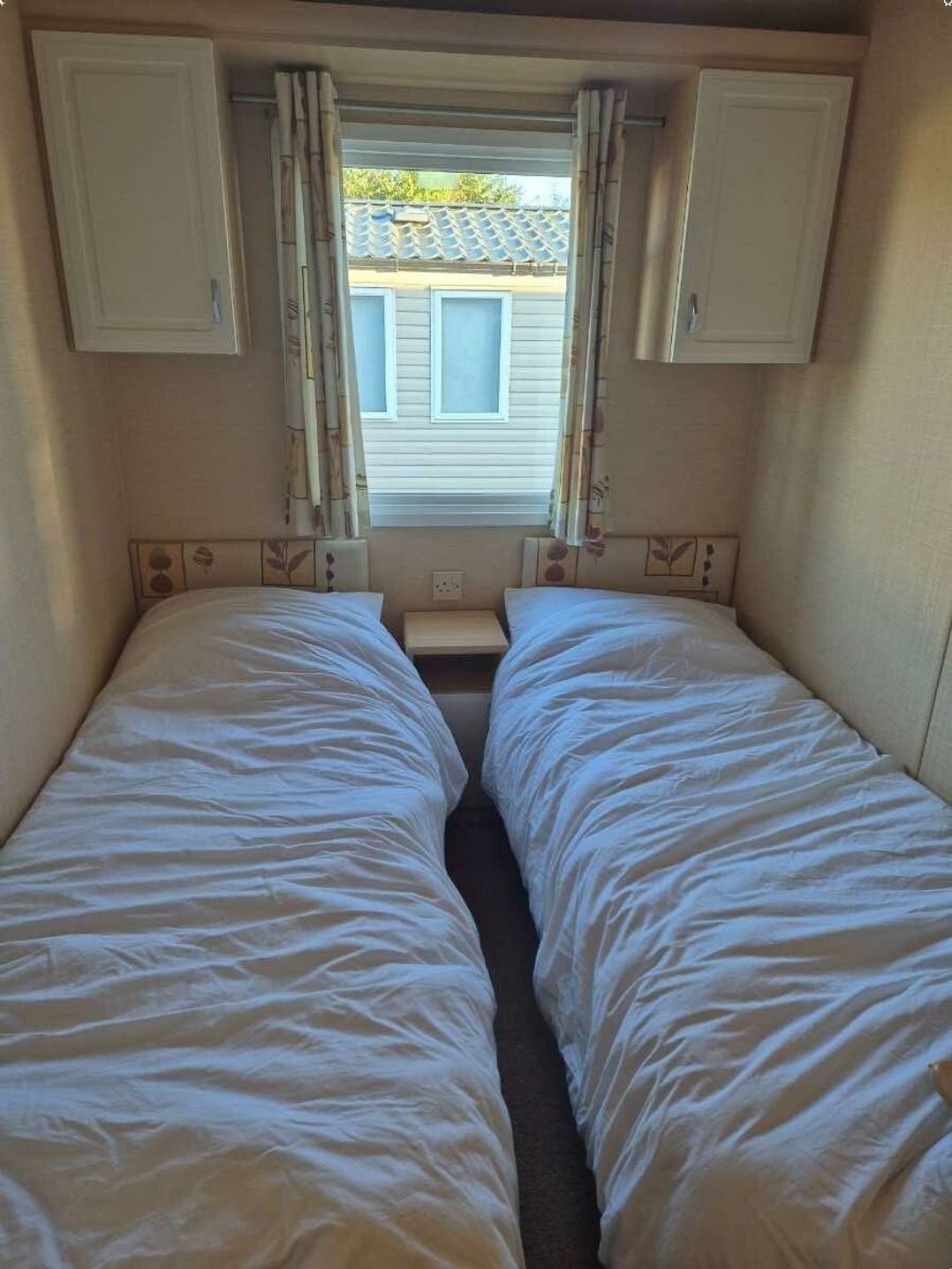 Blue Dolphin Holiday Park - Holiday Accommodation 20713