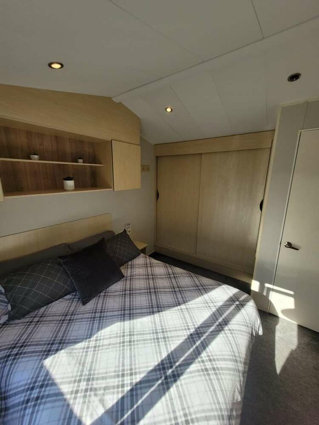 Golden Sands - Holiday Accommodation 20845