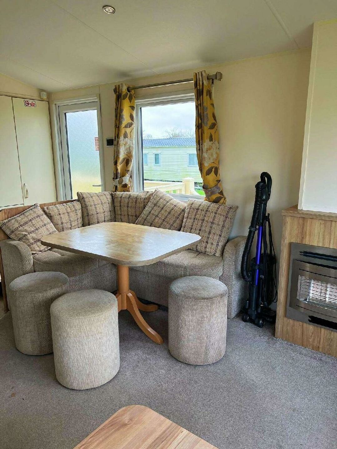 Golden Sands - Holiday Accommodation 20928