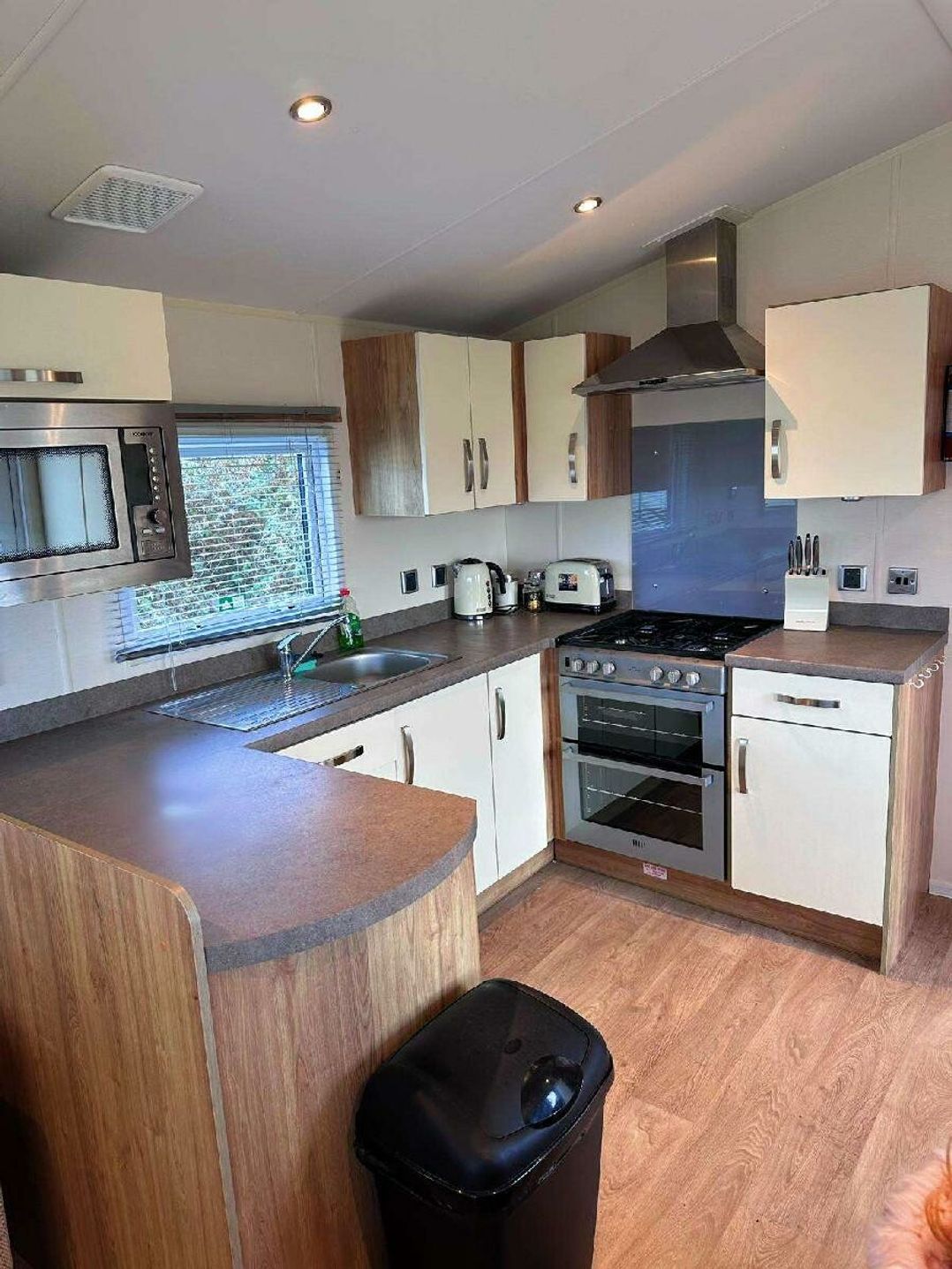 Golden Sands - Holiday Accommodation 20928