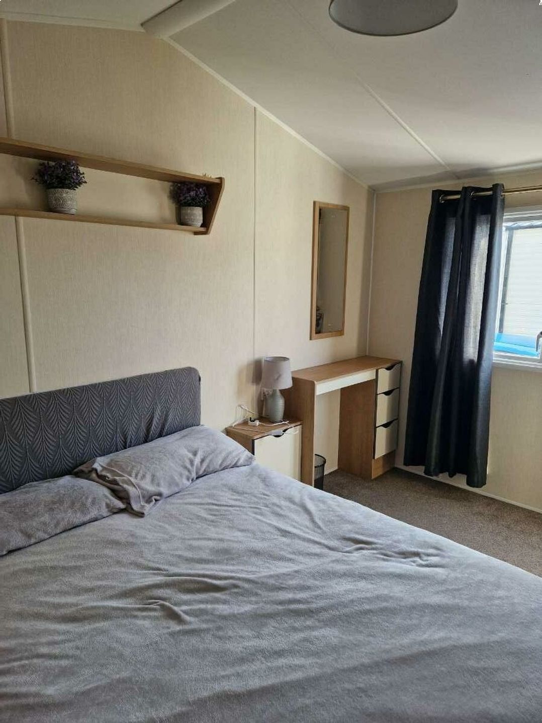 Marton Mere Holiday Village - Holiday Accommodation 21003