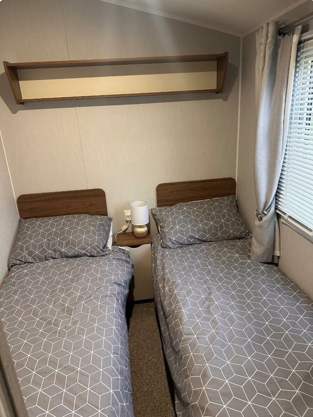 Marton Mere Holiday Village - Holiday Accommodation 21013