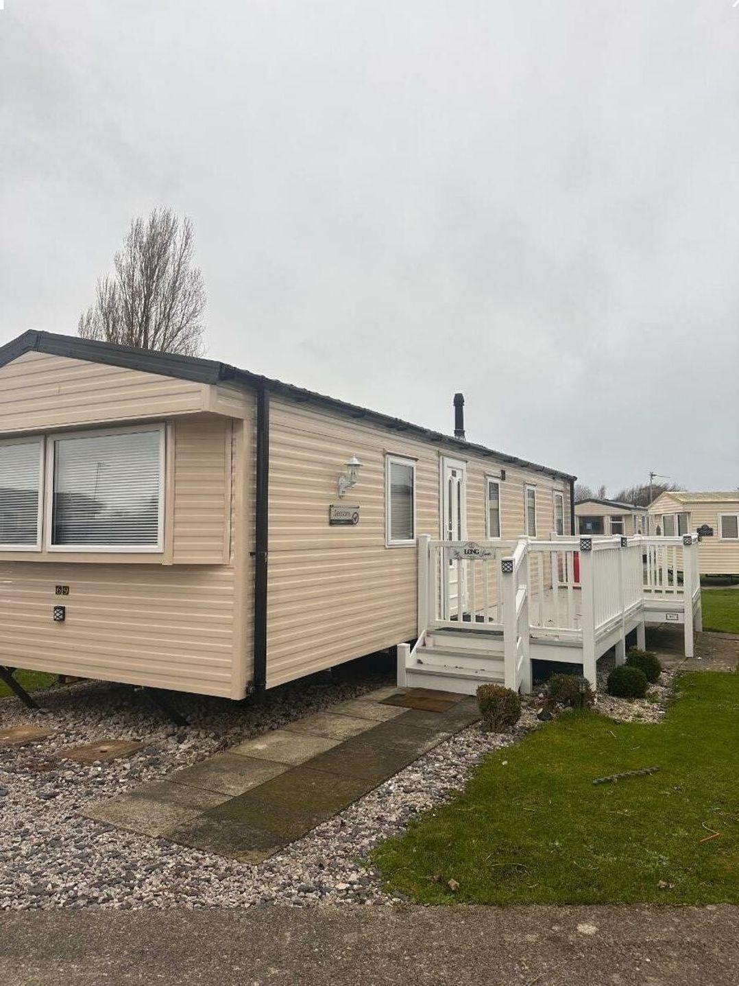 Marton Mere Holiday Village - Holiday Accommodation 21013