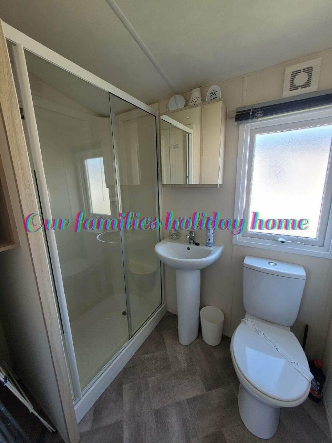 Caister Holiday Park - Holiday Accommodation 2106