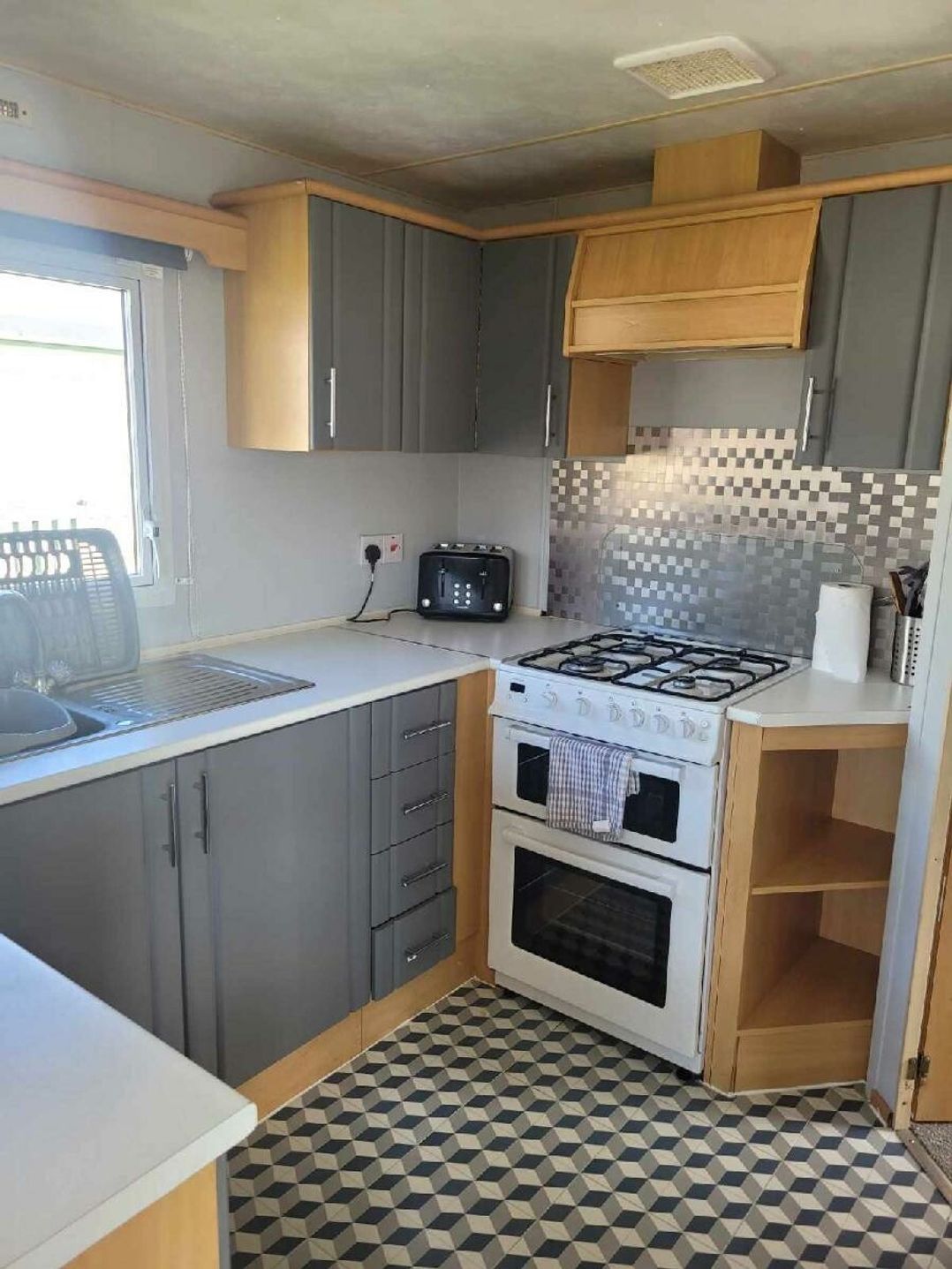 Golden Palm Resort - Holiday Accommodation 21074