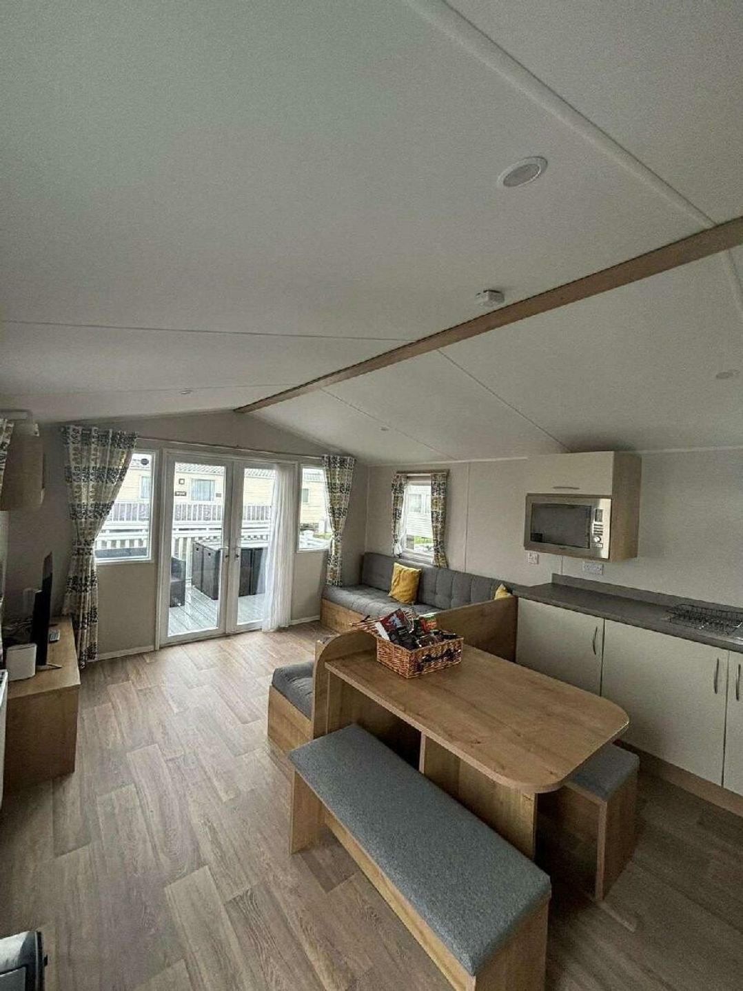 Trecco Bay - Holiday Accommodation 21120