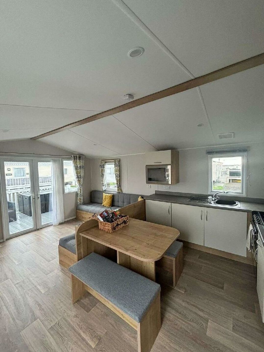 Trecco Bay - Holiday Accommodation 21120