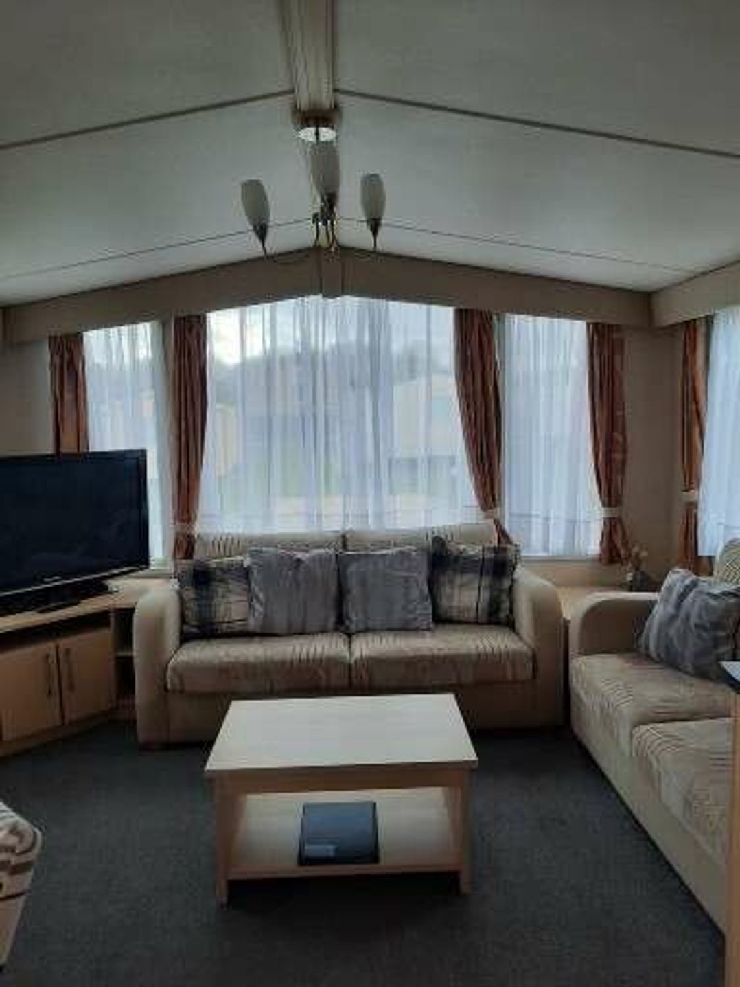 Happy Days Seaside Holiday Park - Holiday Accommodation 21143