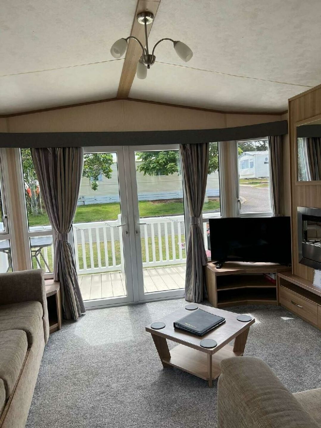 Trecco Bay - Holiday Accommodation 21185