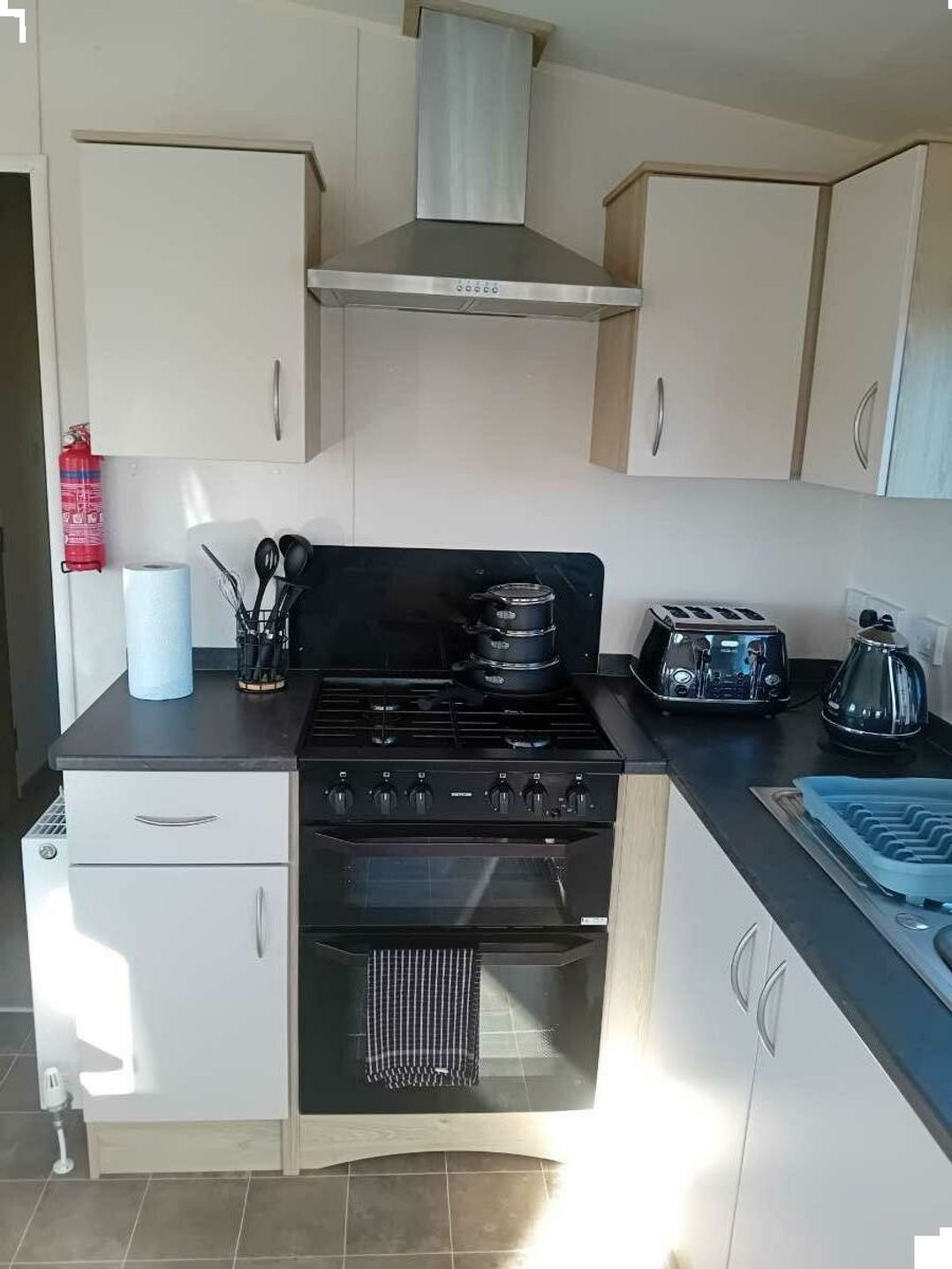 Pendine Sands - Holiday Accommodation 21251