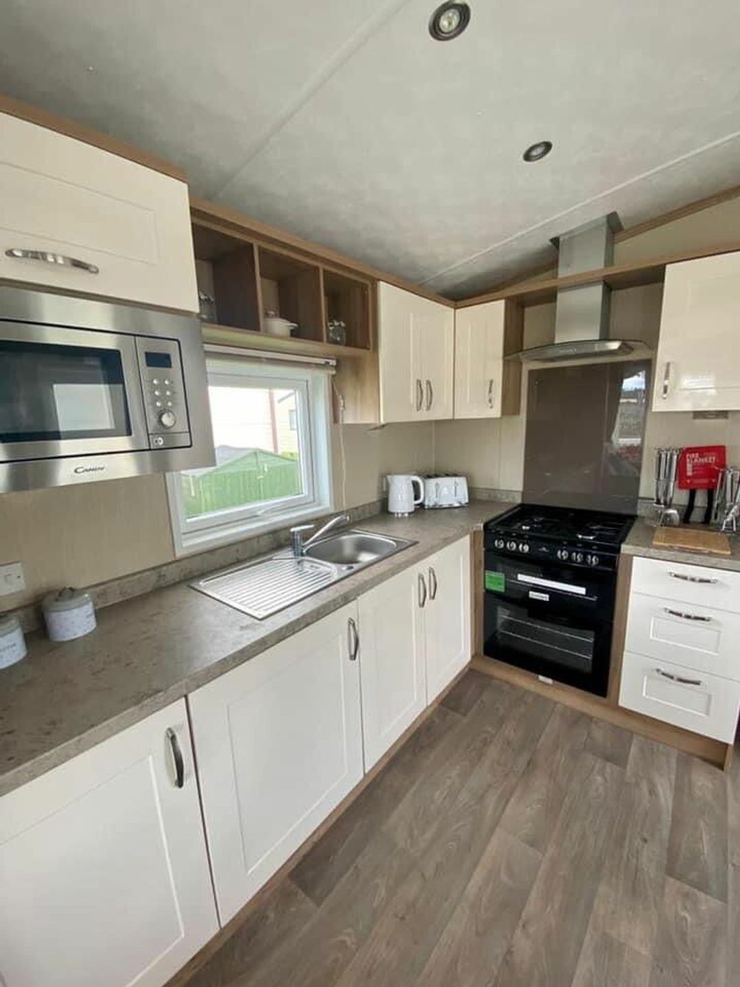 Marine Holiday Park - Holiday Accommodation 21289