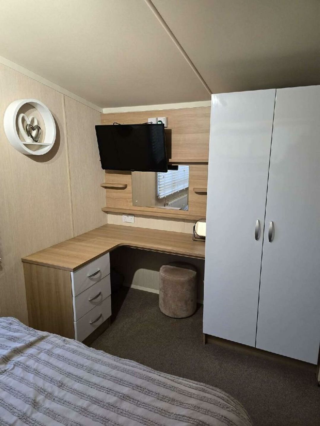 Hopton Holiday Village - Holiday Accommodation 21302