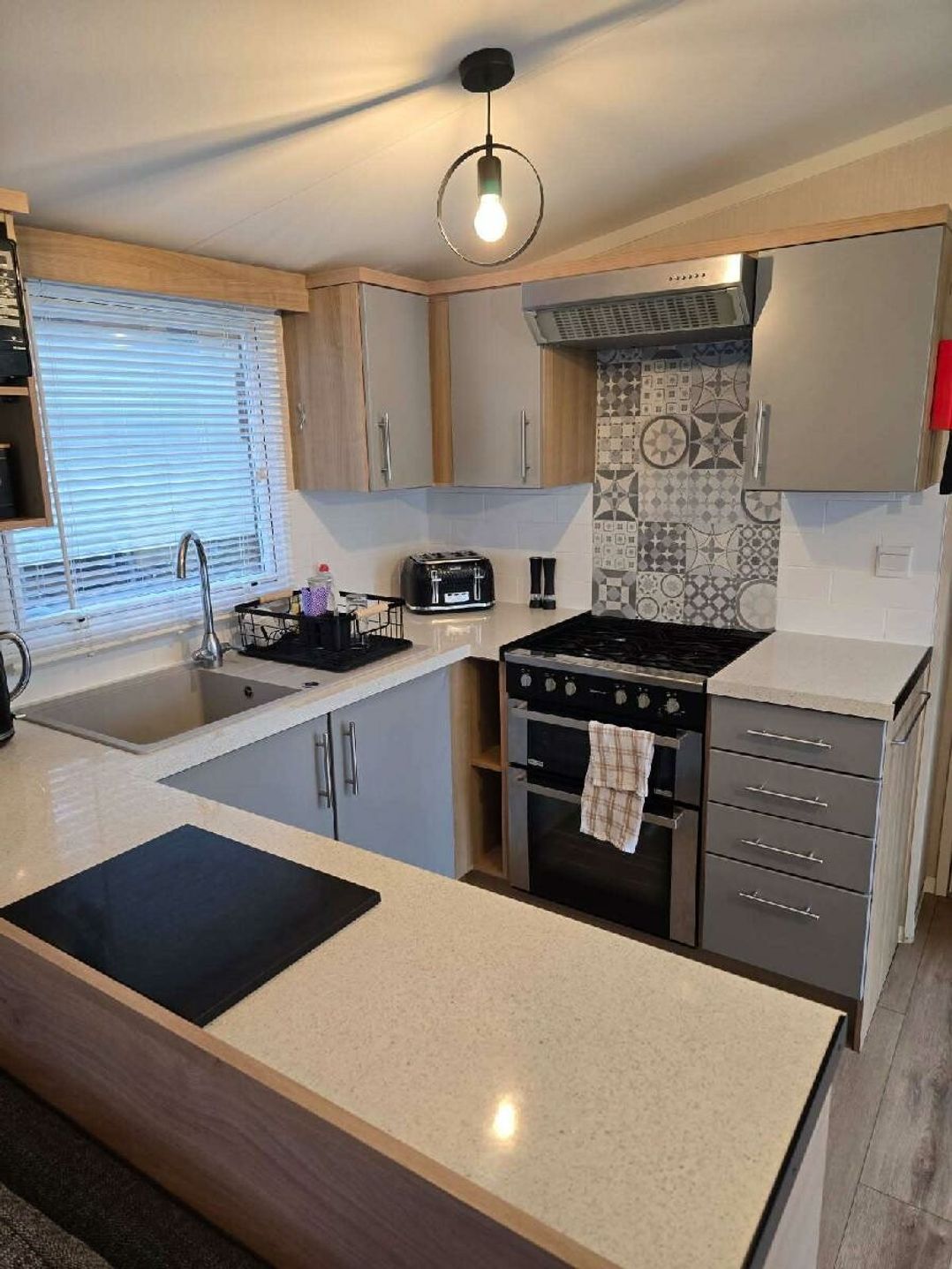 Hopton Holiday Village - Holiday Accommodation 21302