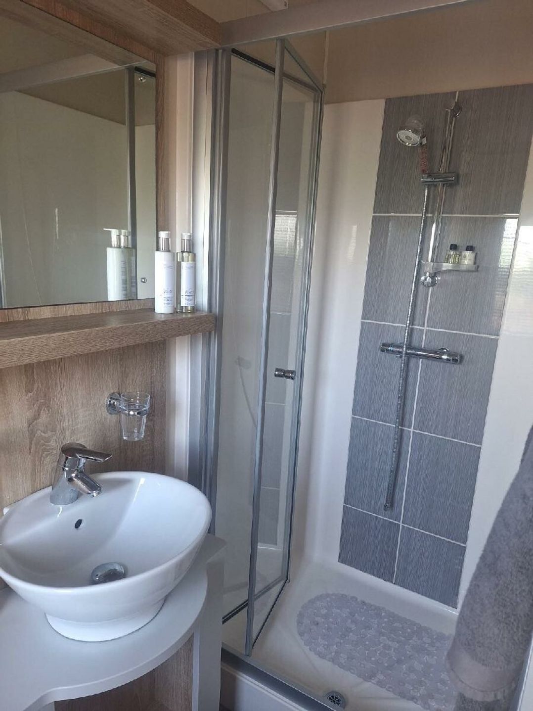 Rockley Park - Holiday Accommodation 21335