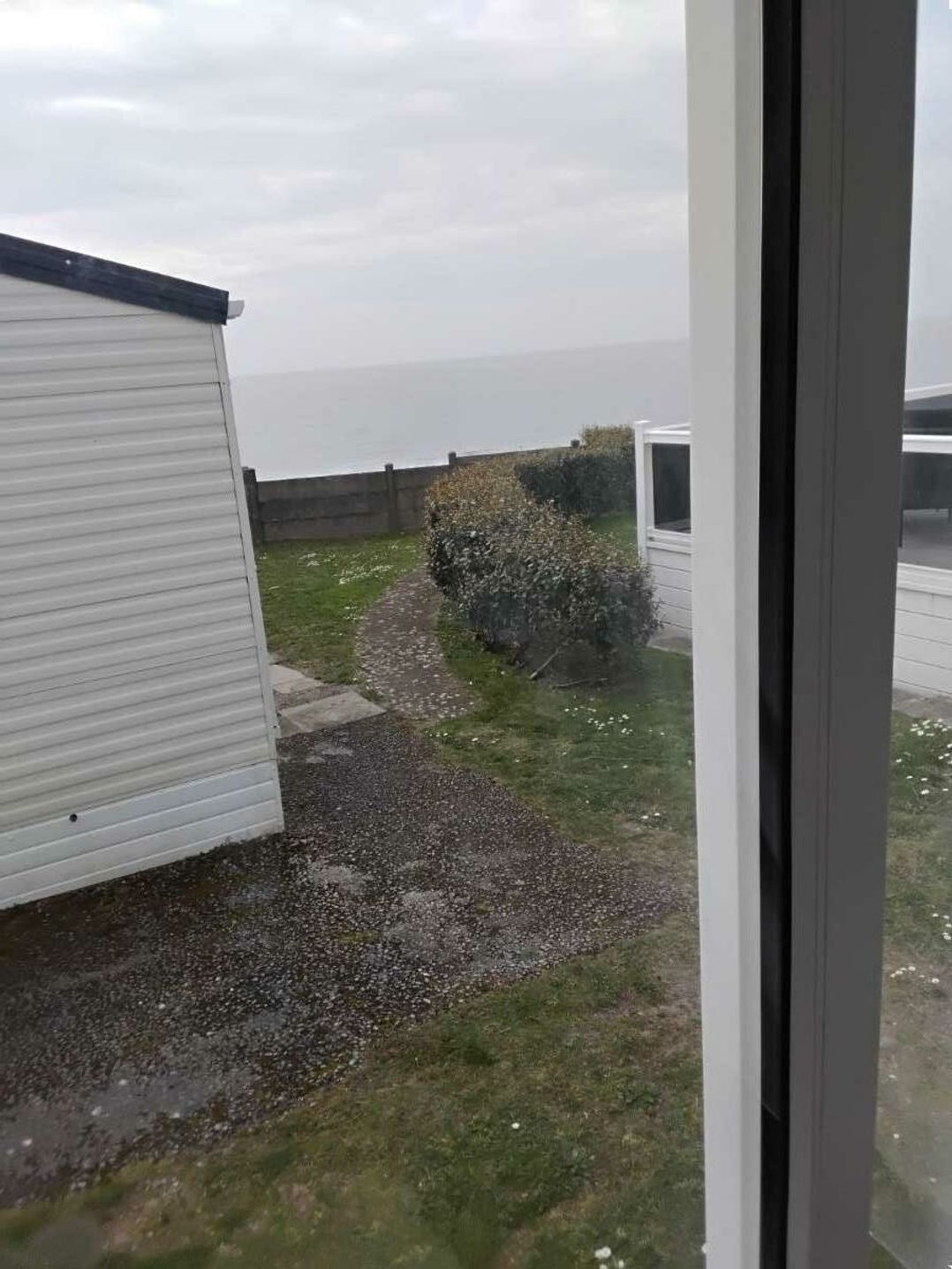 Trecco Bay - Holiday Accommodation 2136