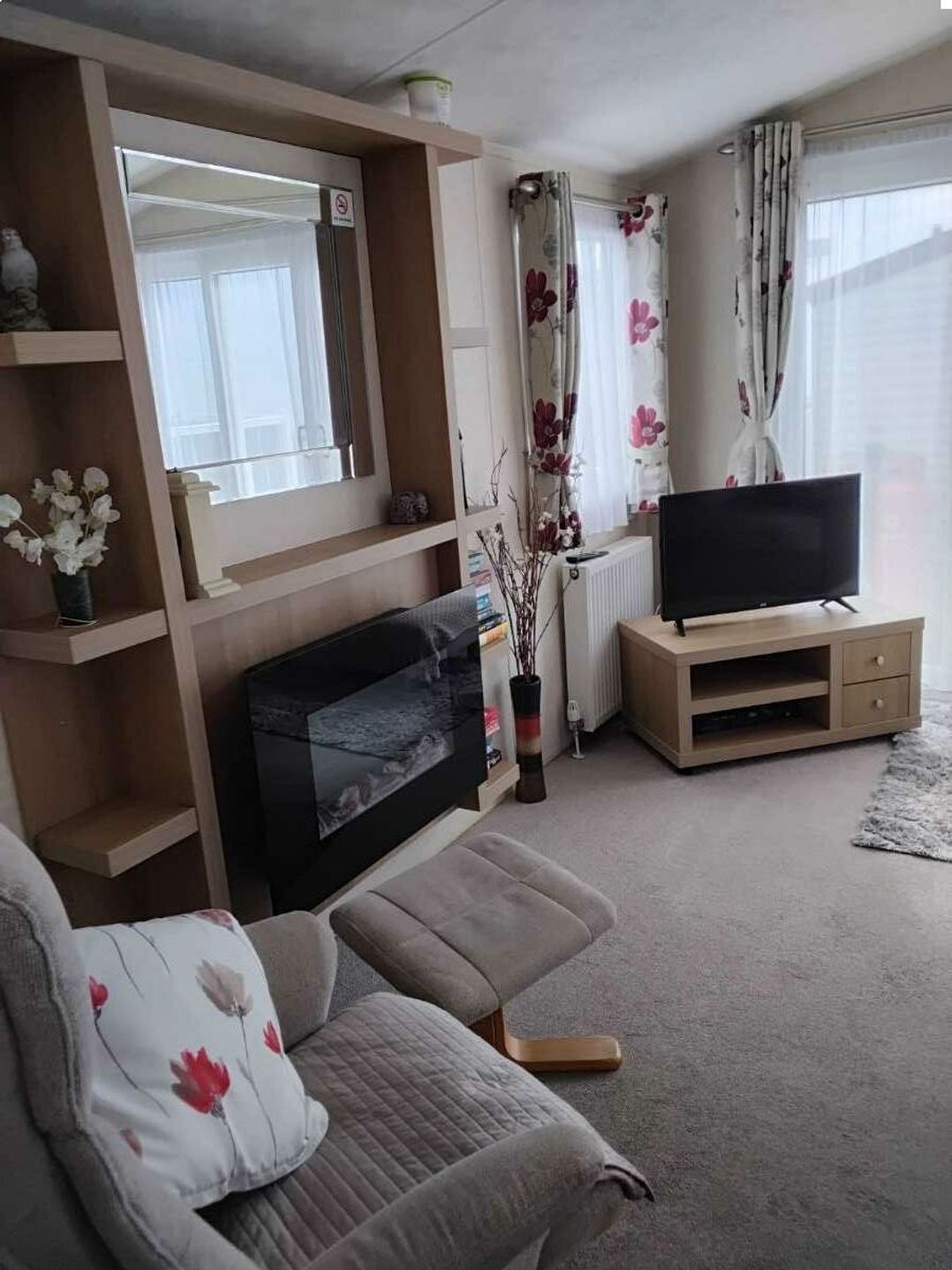 Trecco Bay - Holiday Accommodation 2136