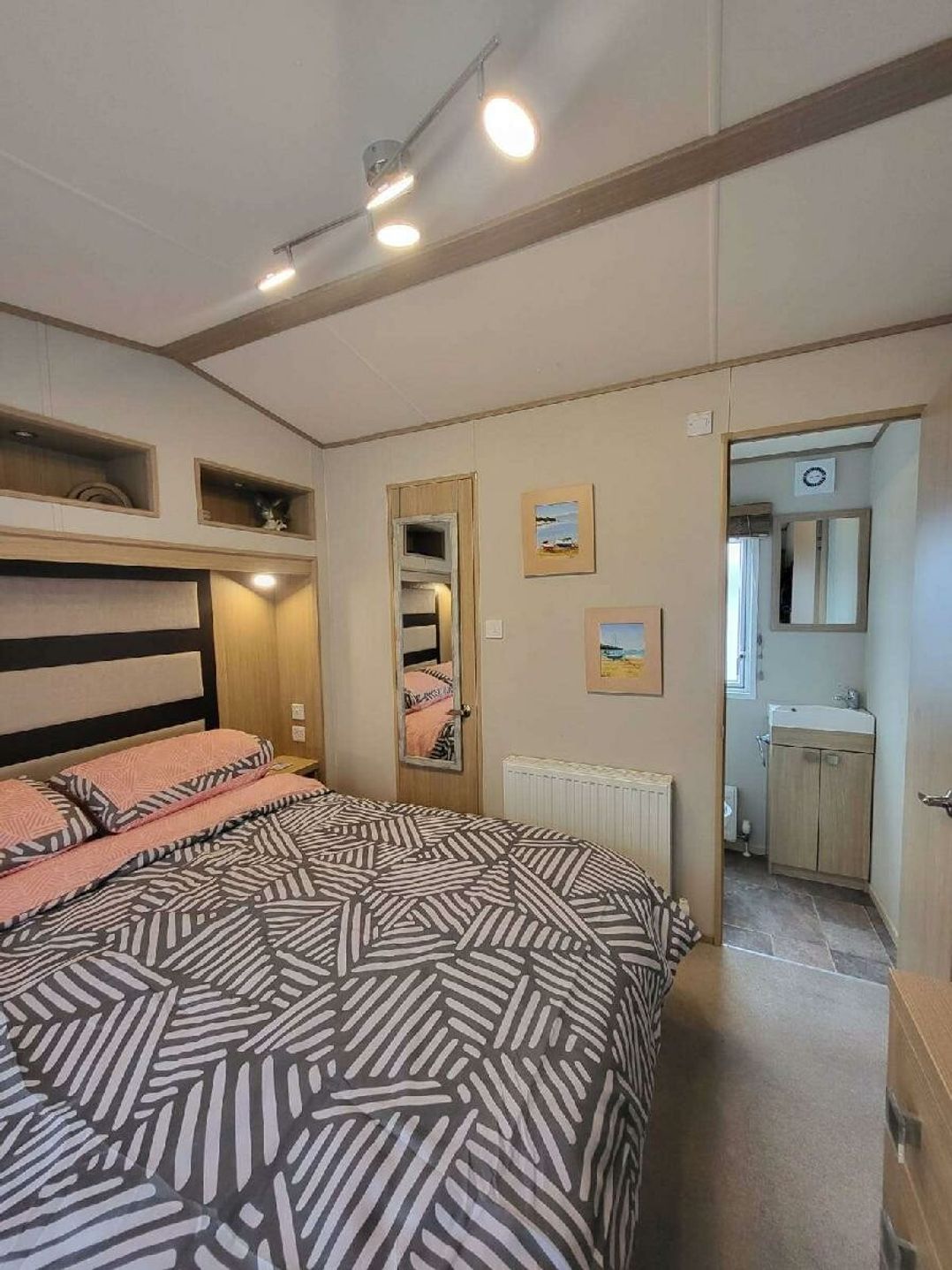 Swanage Bay View - Holiday Accommodation 21567