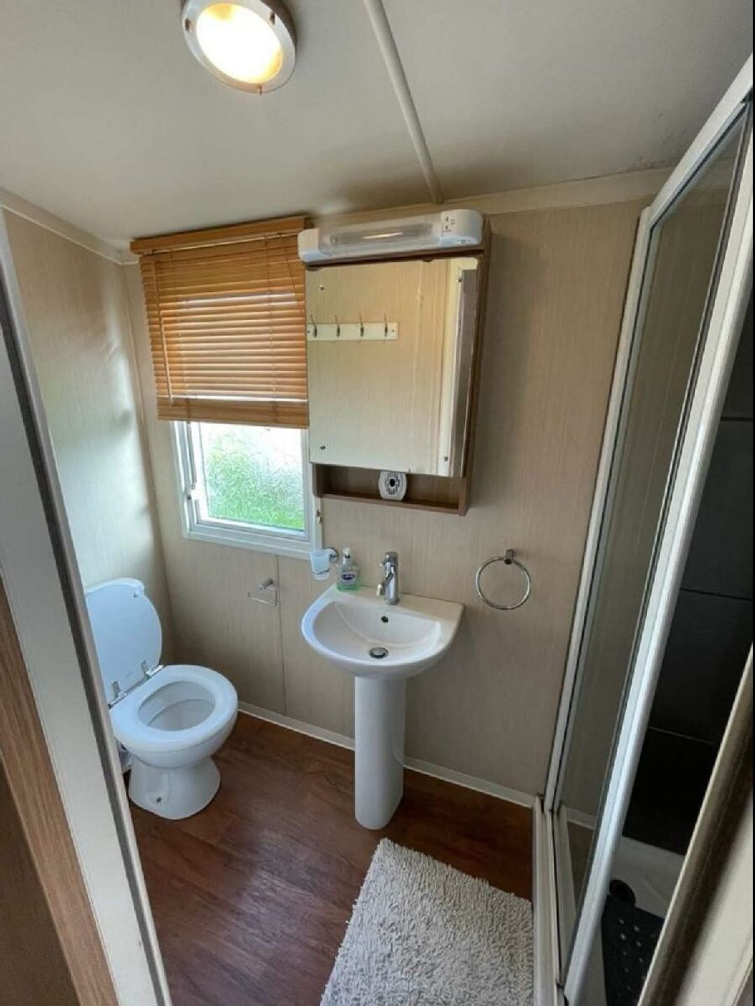 Caister Holiday Park - Holiday Accommodation 21575